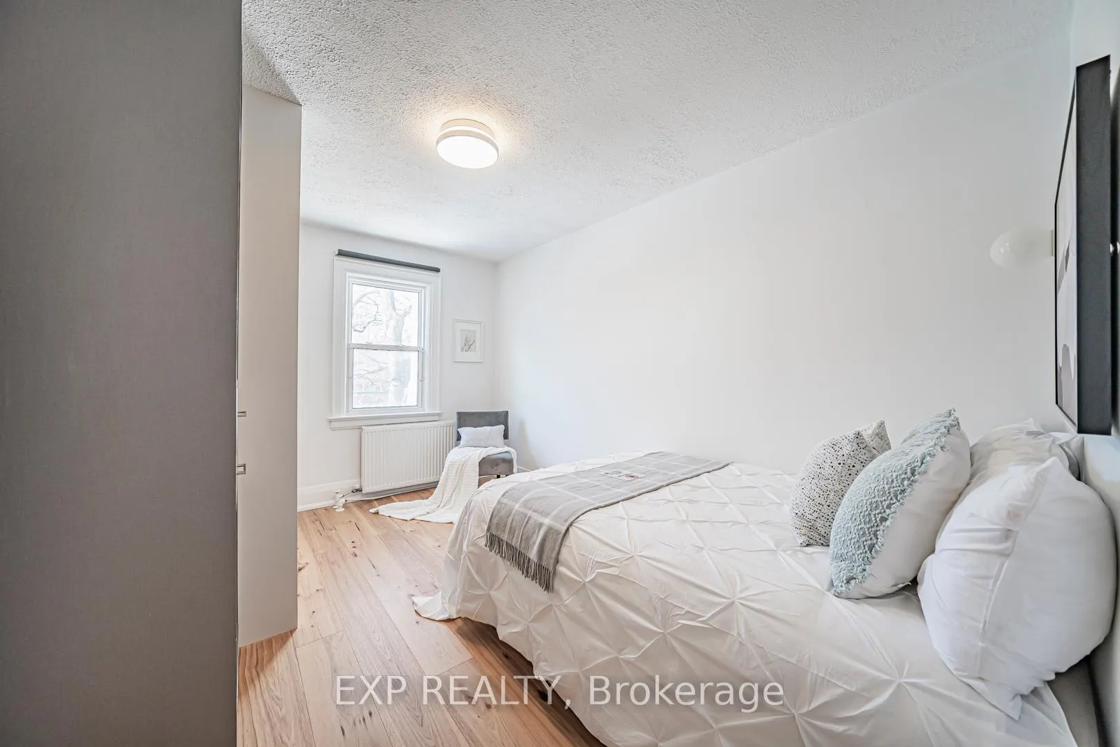 Photo 12 of 54 Latimer Avenue, Toronto, Forest Hill North — HOMEH
