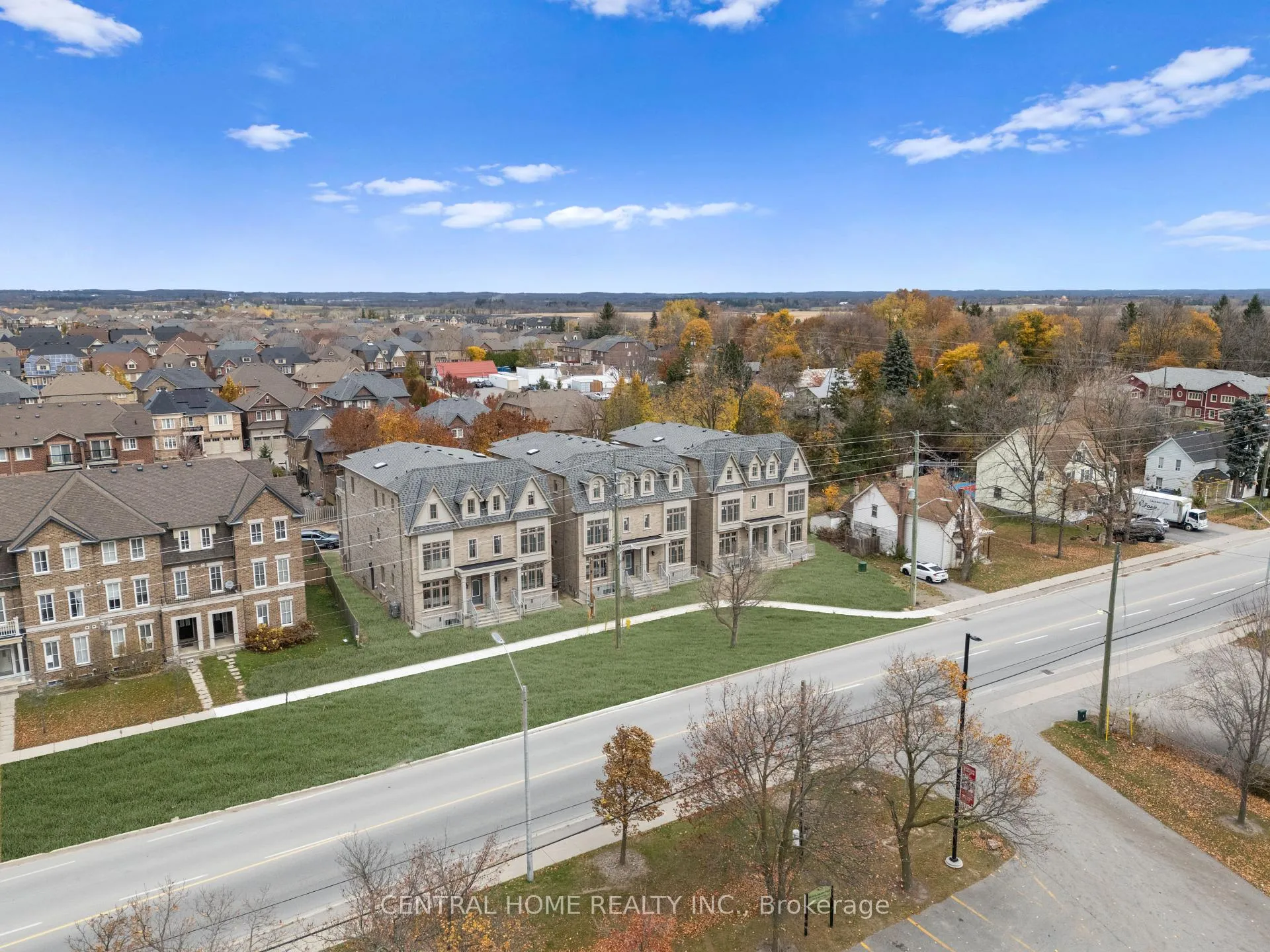 Photo of 2946-2956 Elgin Mills Road E