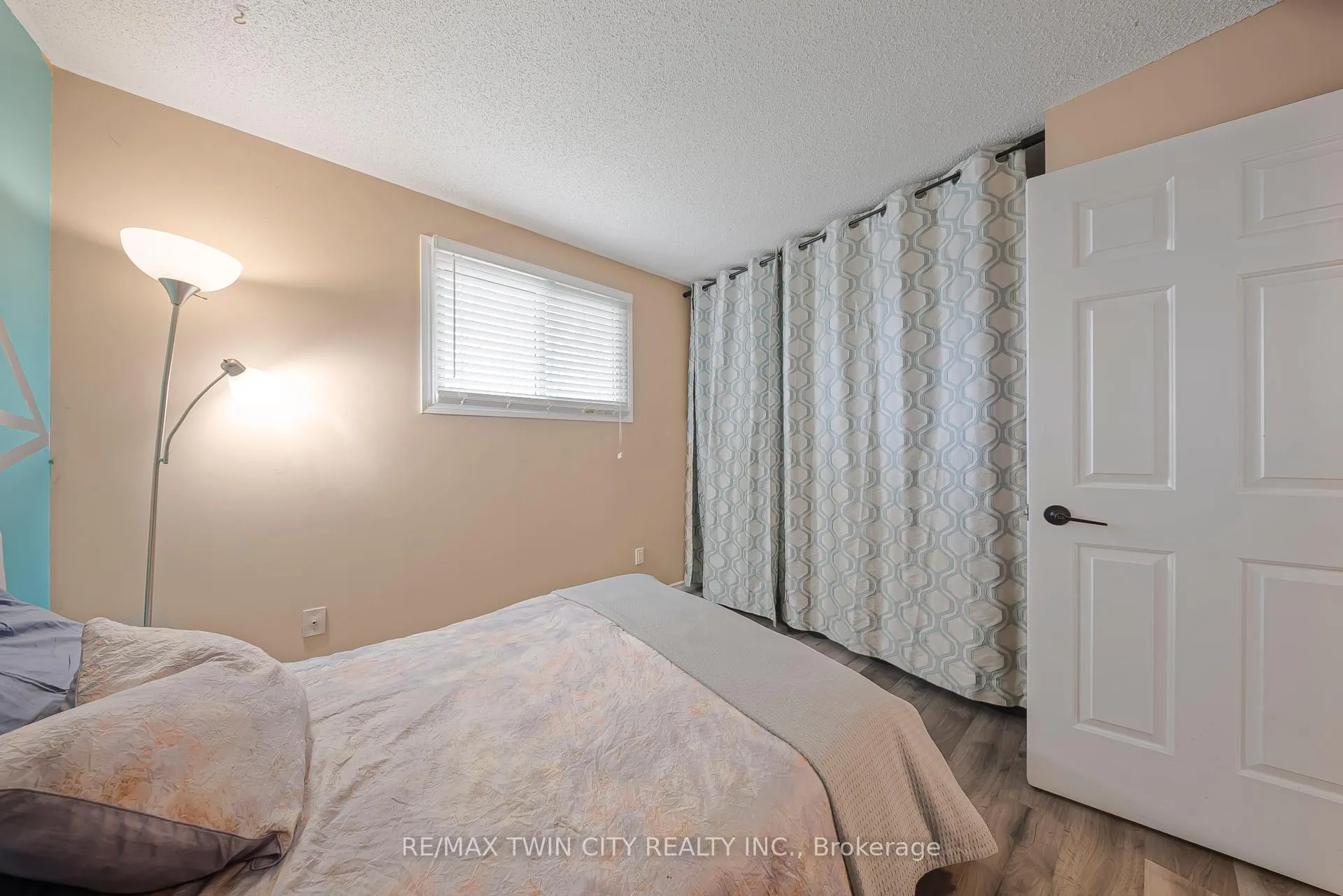 Photo 34 of 276 Biehn Drive, Kitchener, Brigadoon — HOMEH