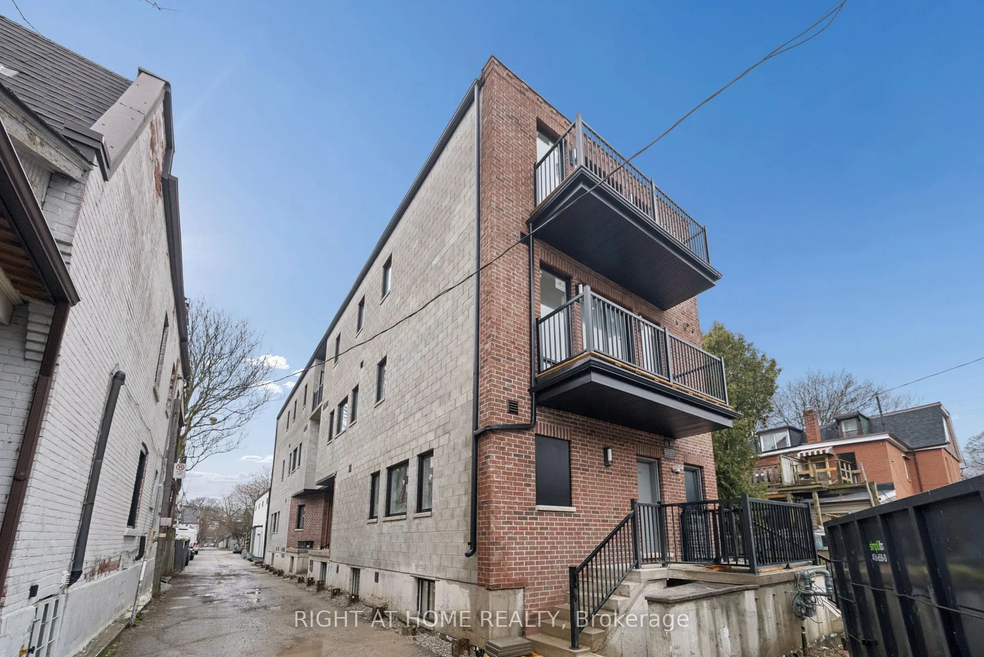 Photo 1 of Unit 6, 91 Barton Avenue, Toronto, The Annex — HOMEH