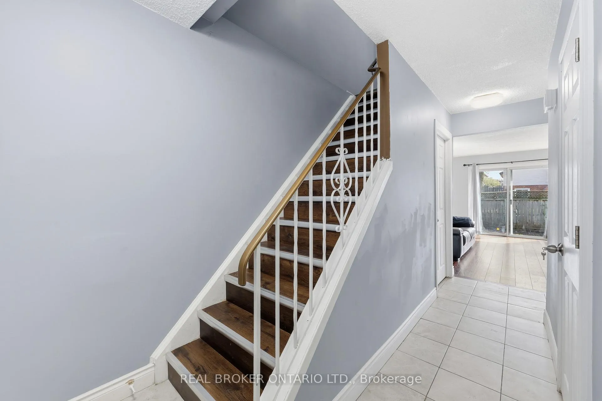 Photo 9 of Unit 29, 262 Kenora Avenue, Hamilton, Nashdale — HOMEH