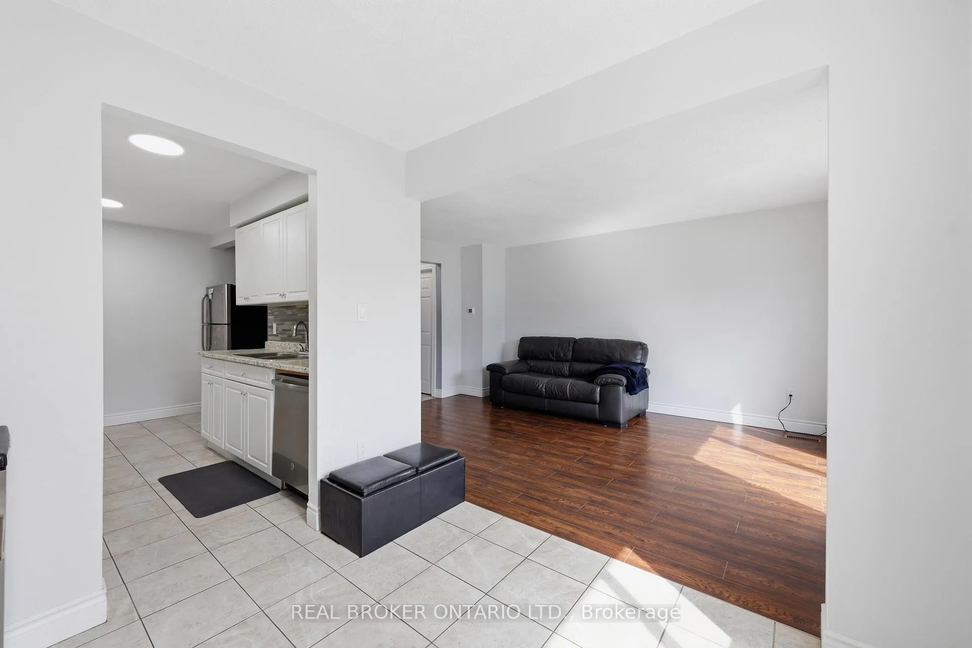 Photo 13 of Unit 29, 262 Kenora Avenue, Hamilton, Nashdale — HOMEH