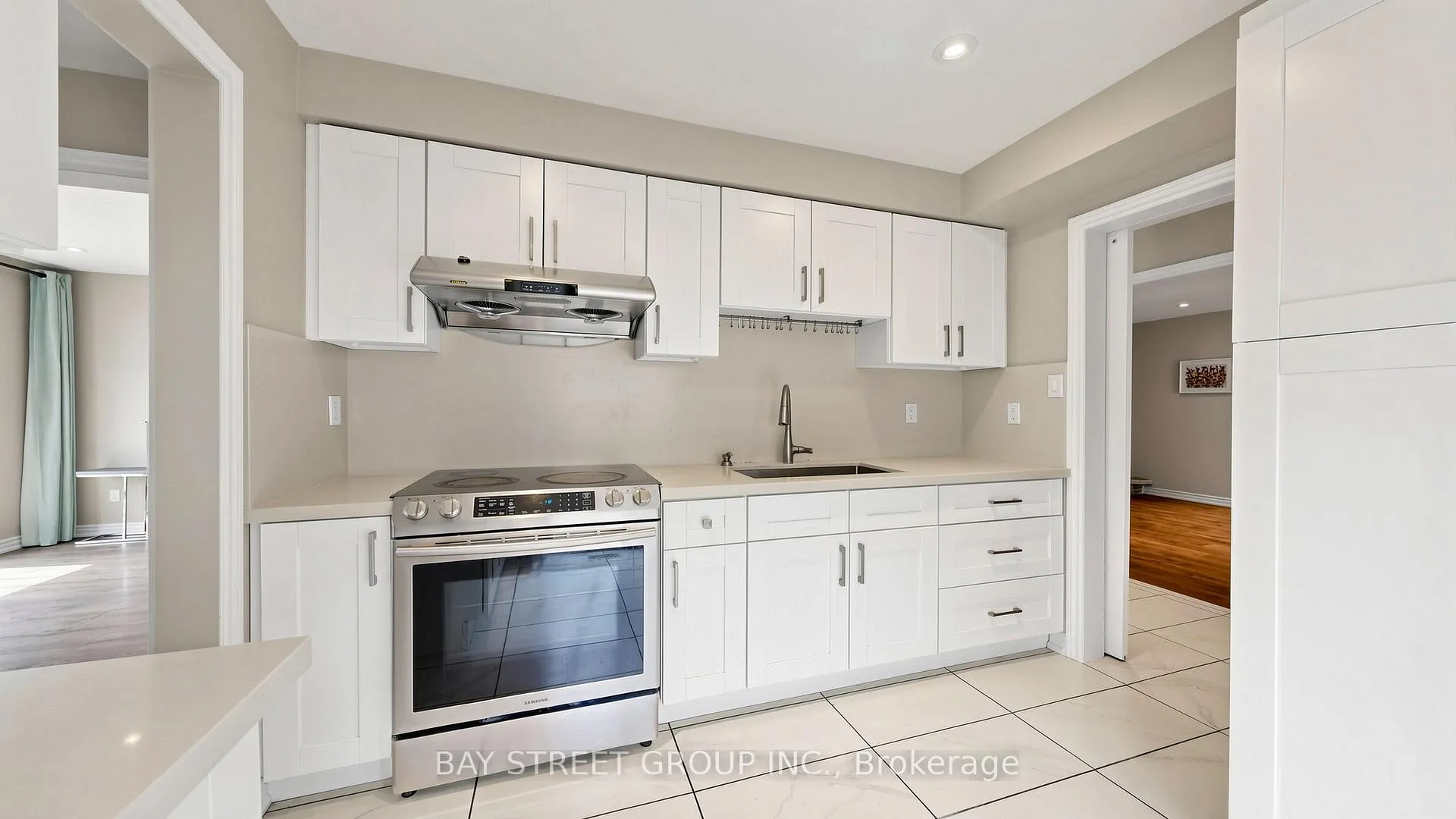 Photo 17 of 57 Longmeadow Crescent, Markham, Milliken Mills West — HOMEH