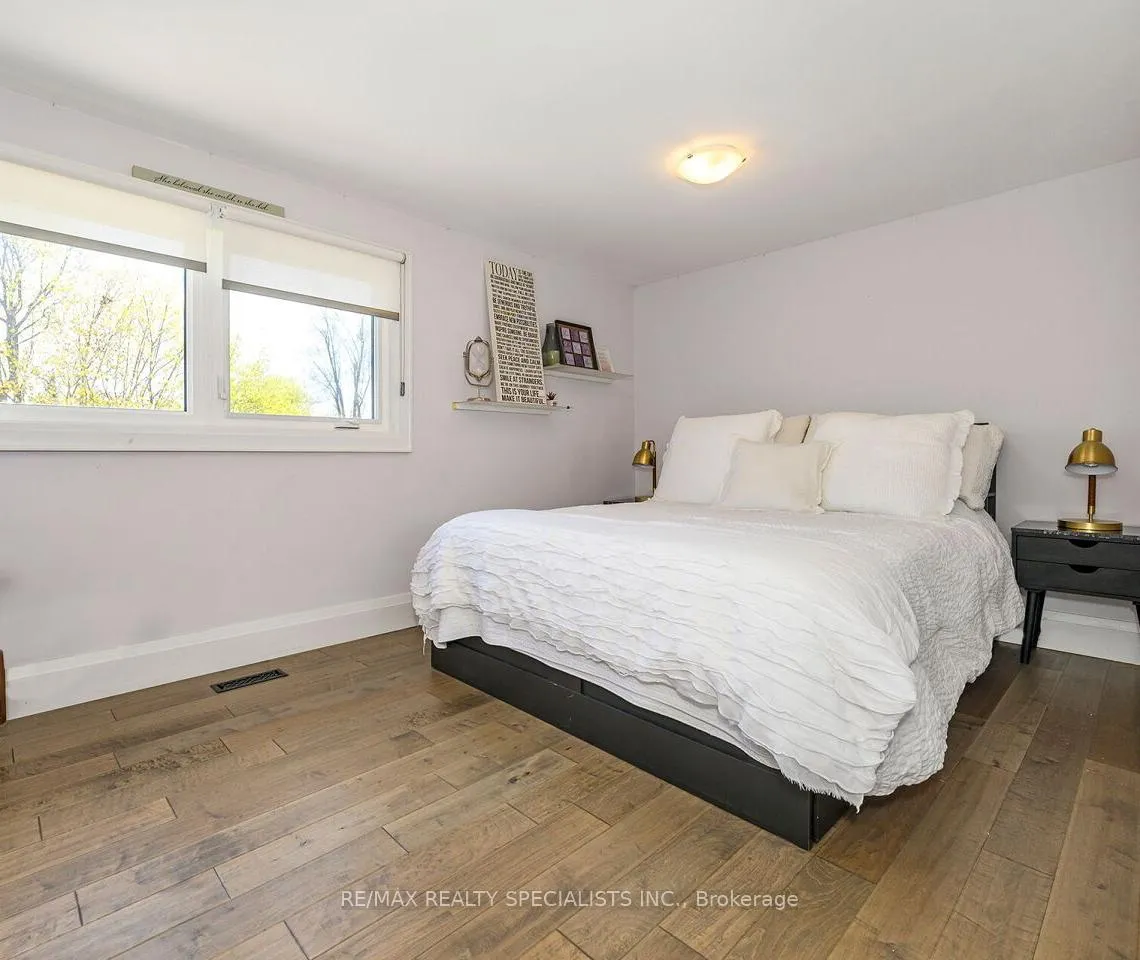 Photo 25 of 64 Joycelyn Crescent, Halton Hills, Rural Halton Hills — HOMEH