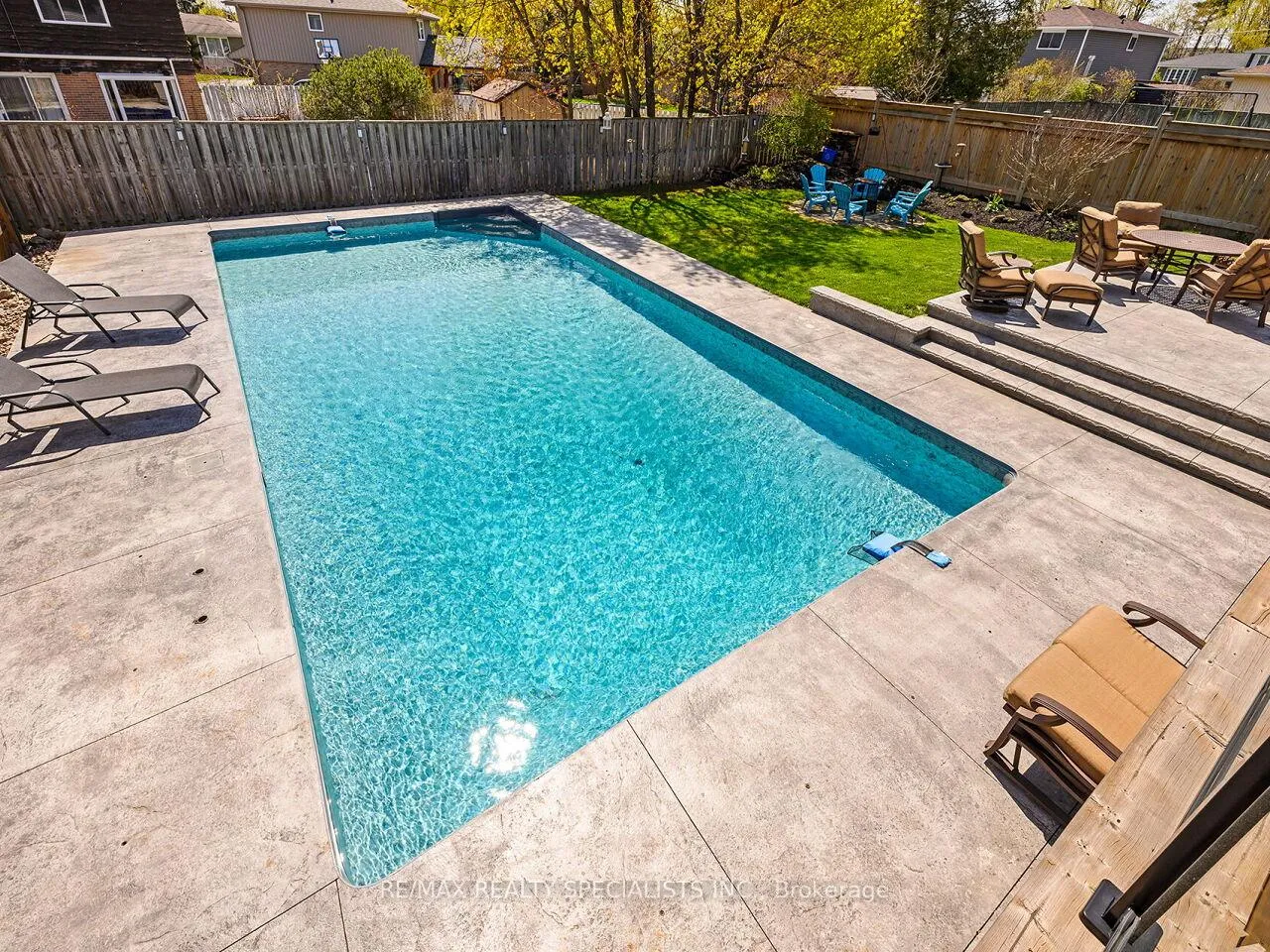 Photo 41 of 64 Joycelyn Crescent, Halton Hills, Rural Halton Hills — HOMEH