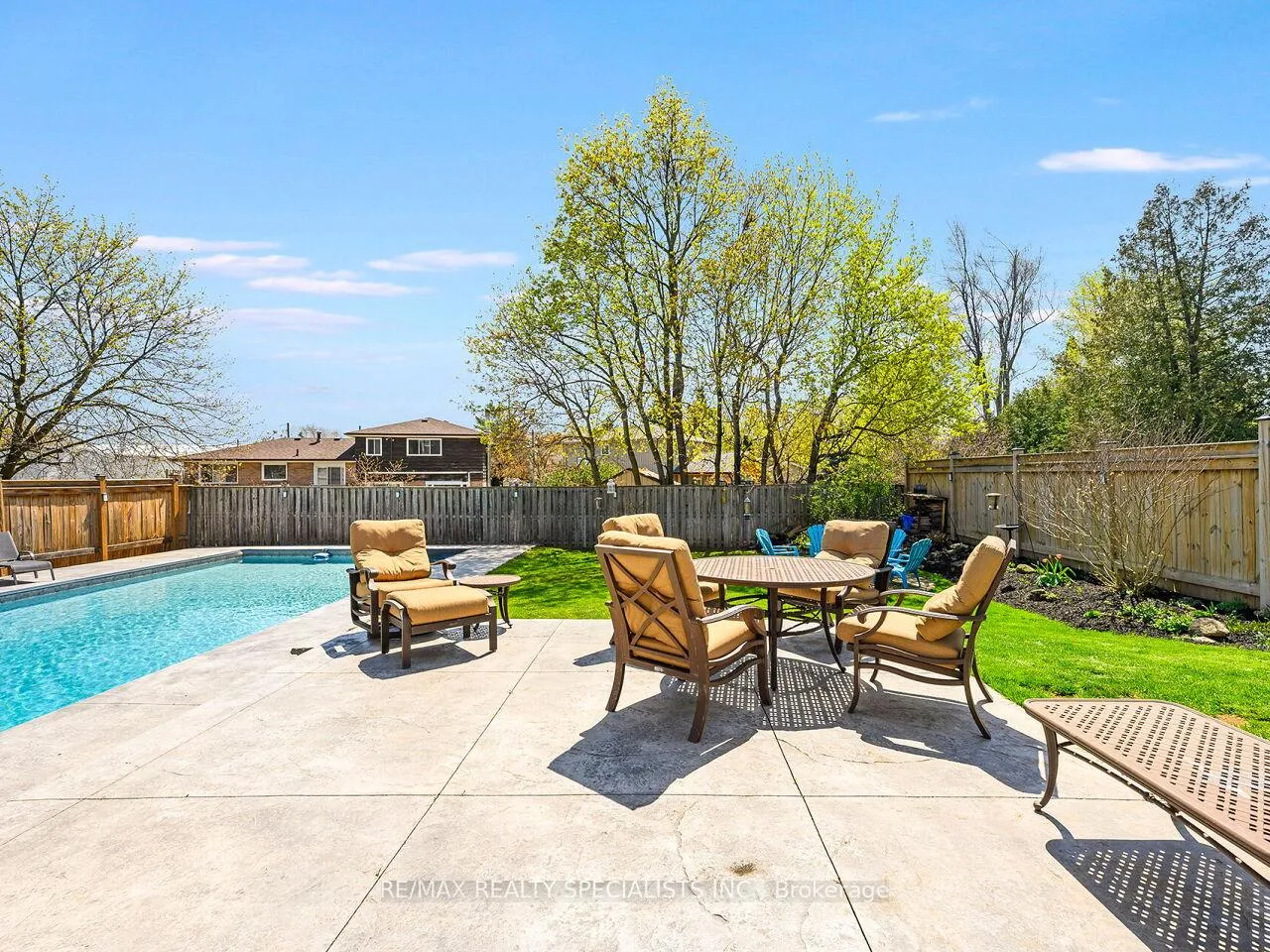 Photo 43 of 64 Joycelyn Crescent, Halton Hills, Rural Halton Hills — HOMEH
