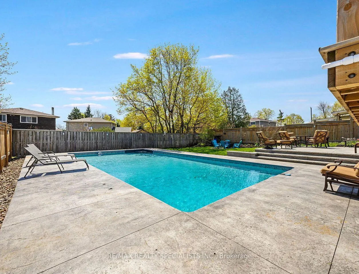 Photo 46 of 64 Joycelyn Crescent, Halton Hills, Rural Halton Hills — HOMEH
