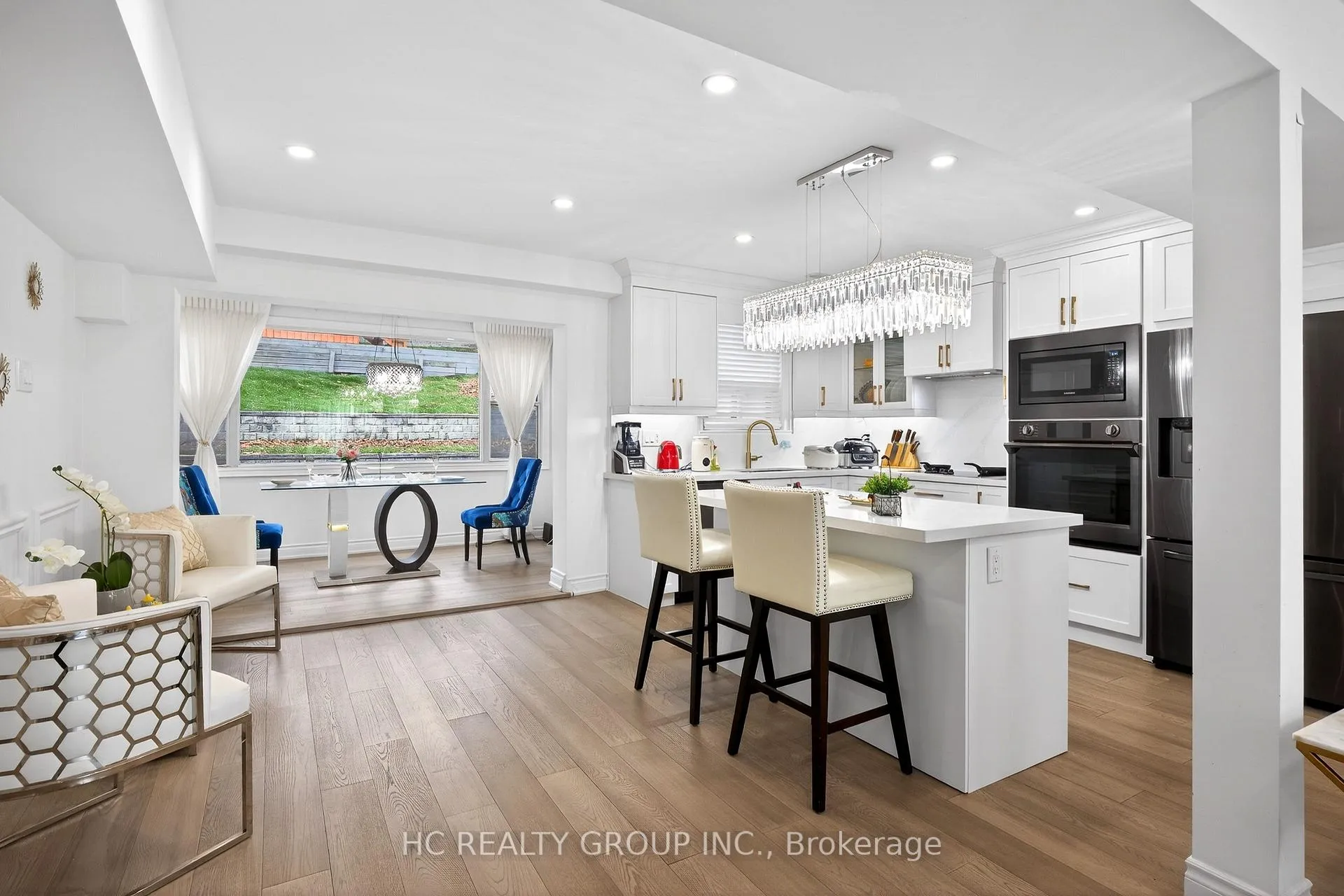Photo 10 of 840 Davenport Road, Toronto, Wychwood — HOMEH
