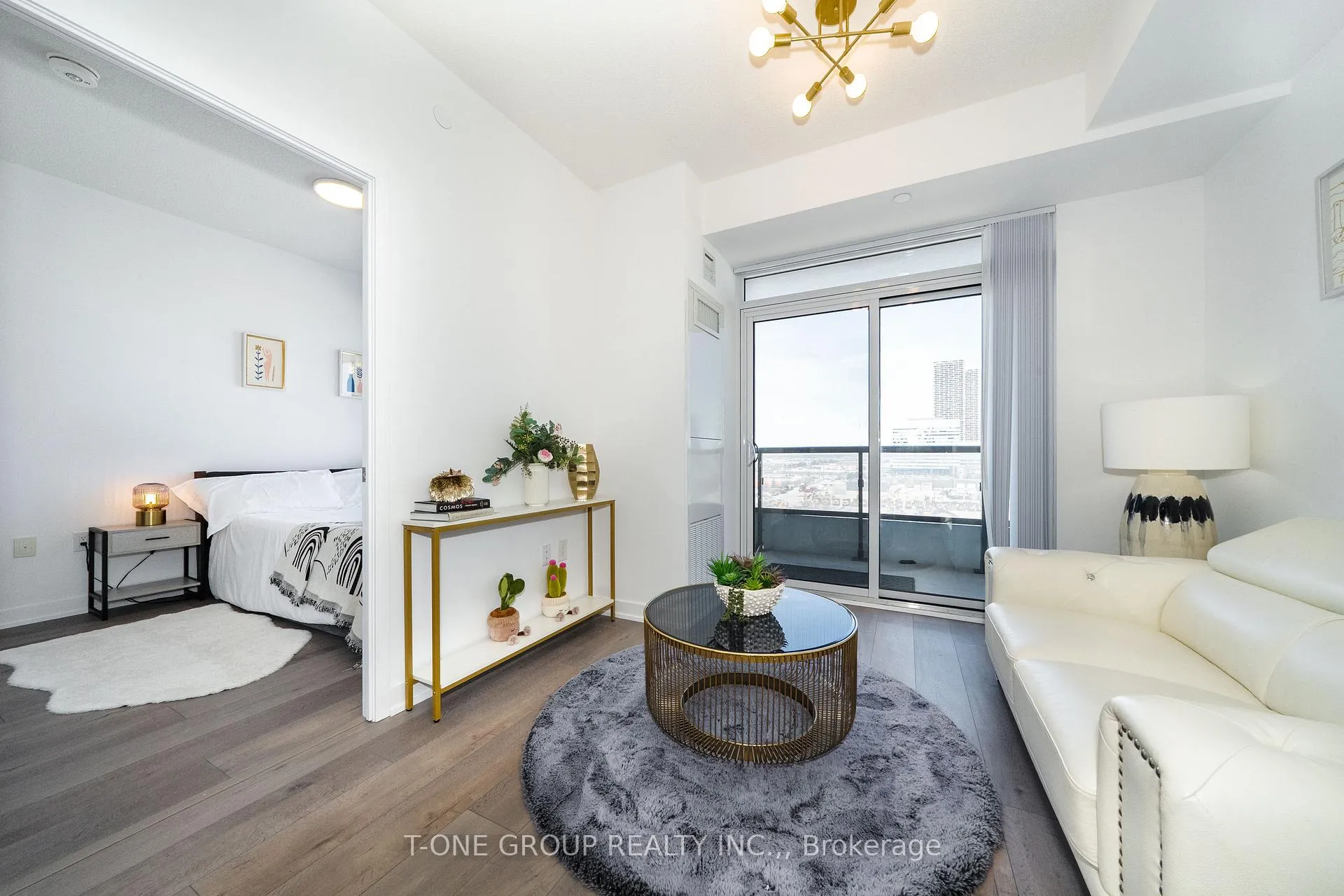 Photo 13 of Unit 921, 38 Honeycrisp Crescent, Vaughan, Vaughan Corporate Centre — HOMEH