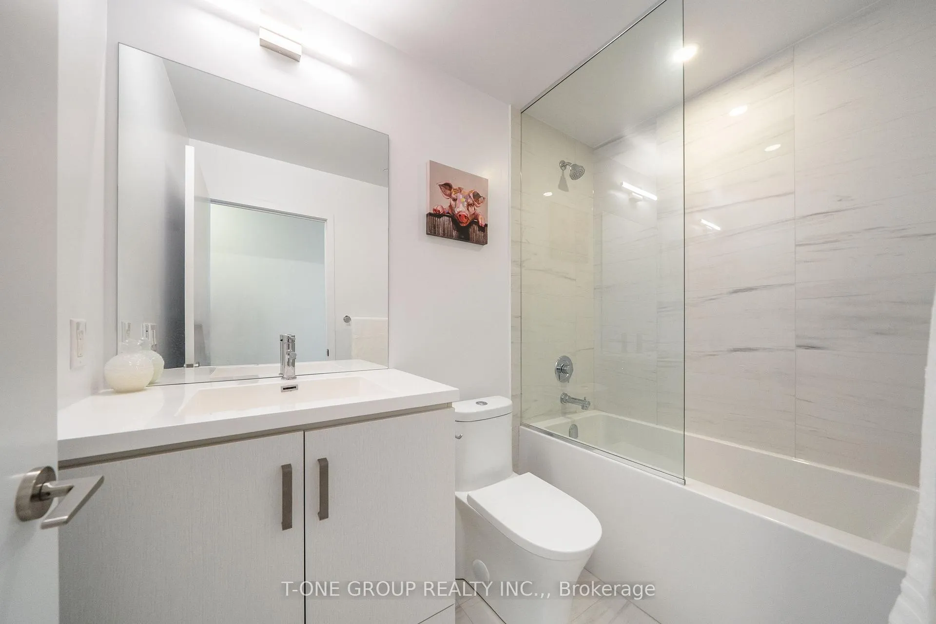 Photo 20 of Unit 921, 38 Honeycrisp Crescent, Vaughan, Vaughan Corporate Centre — HOMEH