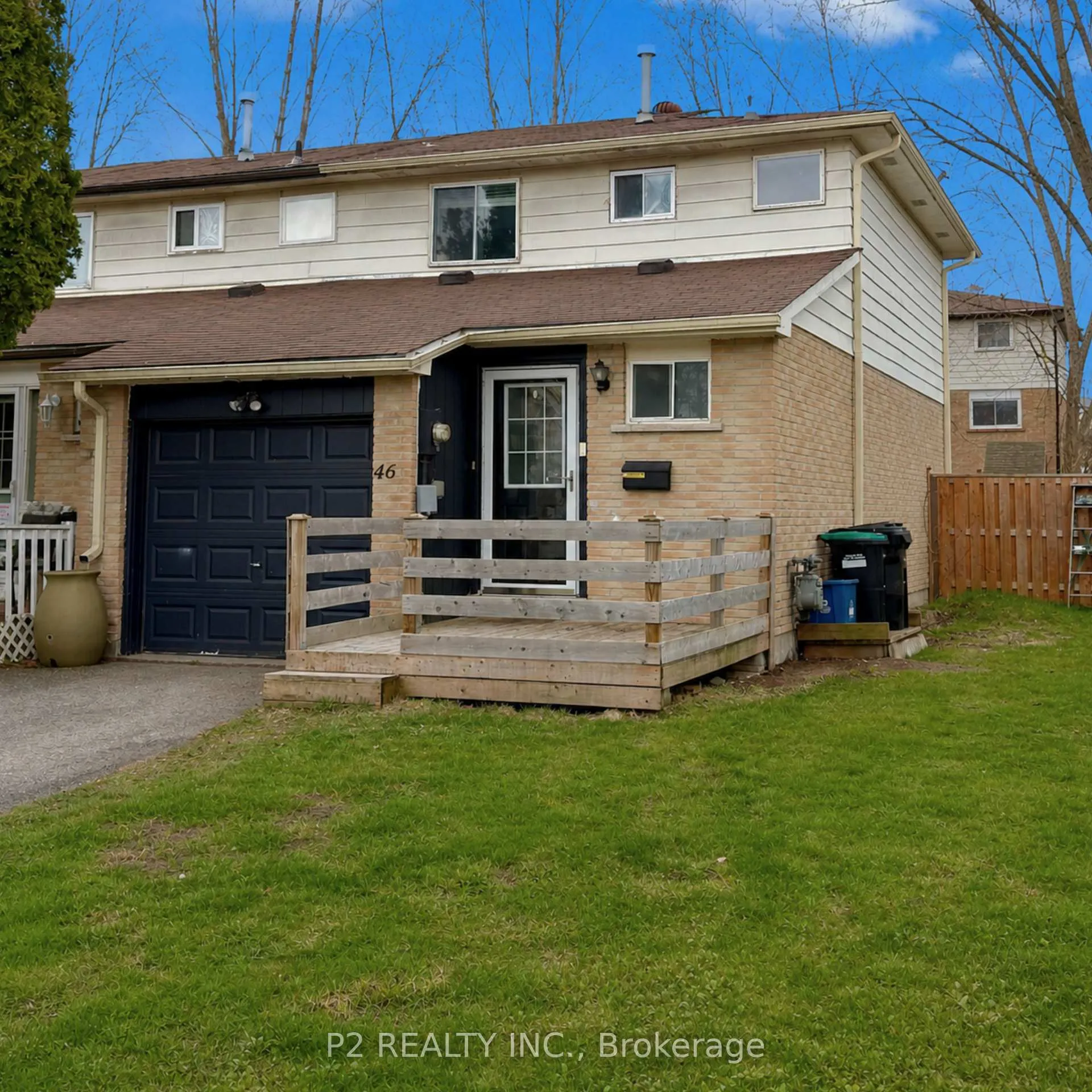 Photo 2 of 46 Chaucer Crescent, Barrie, Letitia Heights — HOMEH