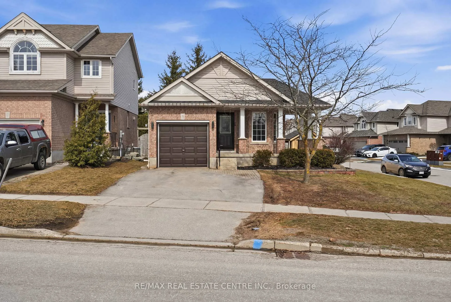 Photo 1 of 321 Montgomery Boulevard, Orangeville — HOMEH