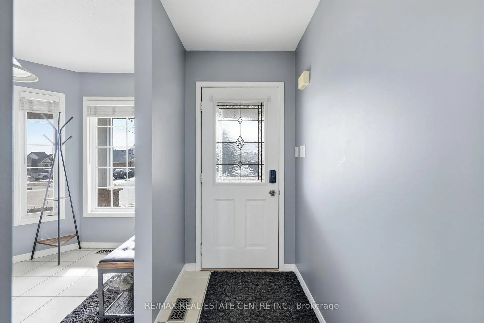 Photo 6 of 321 Montgomery Boulevard, Orangeville — HOMEH