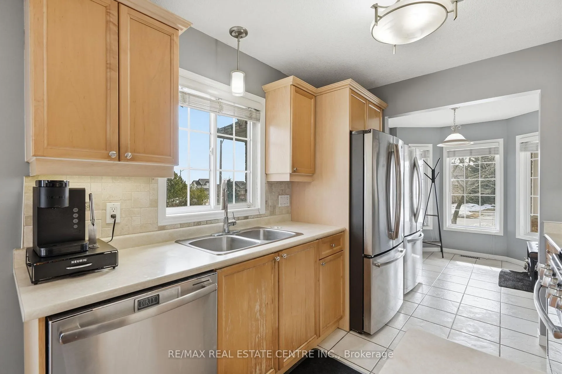 Photo 11 of 321 Montgomery Boulevard, Orangeville — HOMEH
