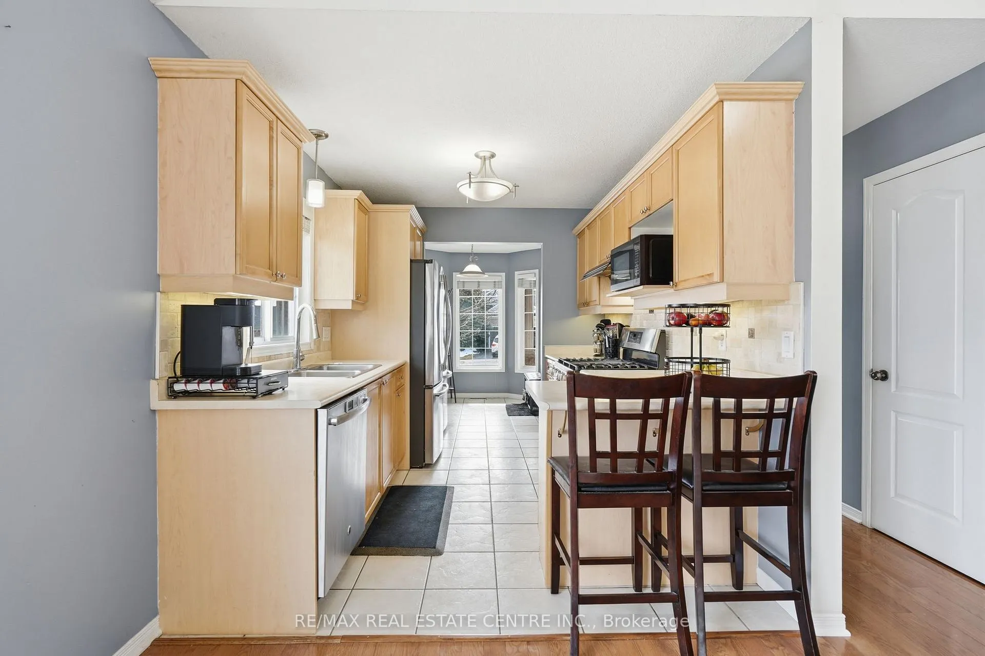 Photo 12 of 321 Montgomery Boulevard, Orangeville — HOMEH