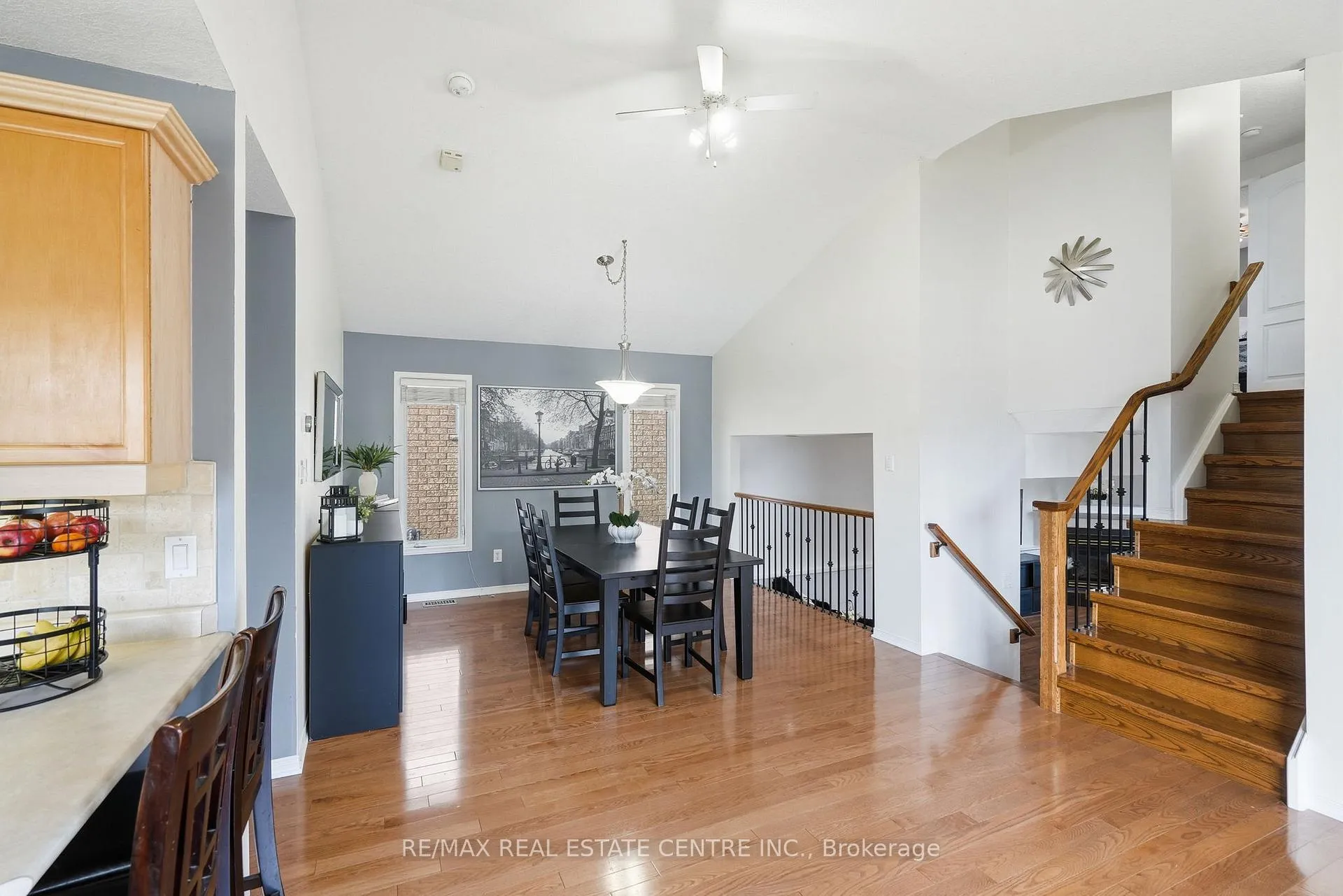 Photo 13 of 321 Montgomery Boulevard, Orangeville — HOMEH