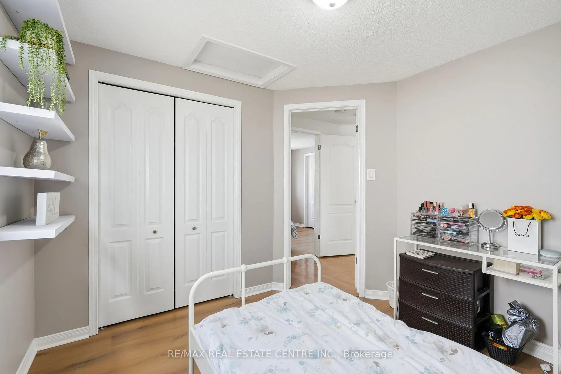 Photo 19 of 321 Montgomery Boulevard, Orangeville — HOMEH