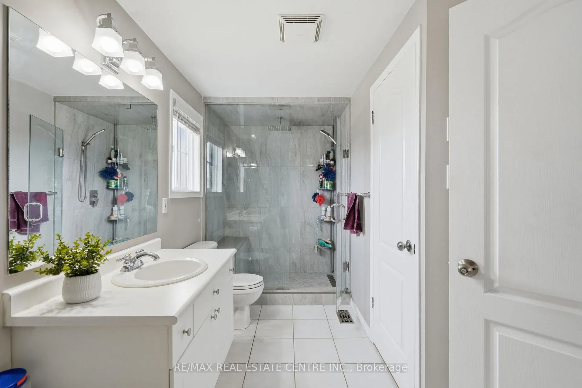 Photo 23 of 321 Montgomery Boulevard, Orangeville — HOMEH