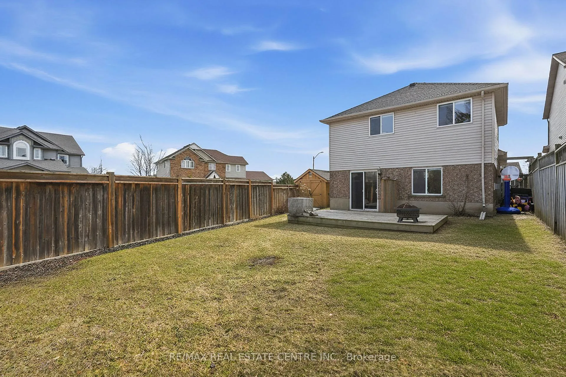 Photo 39 of 321 Montgomery Boulevard, Orangeville — HOMEH