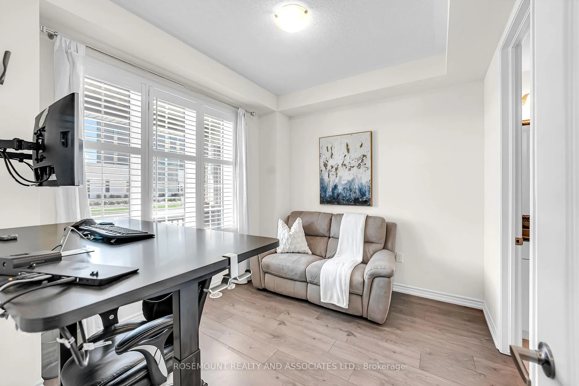 Photo 6 of 52 Fiesta Way, Whitby, Rural Whitby — HOMEH