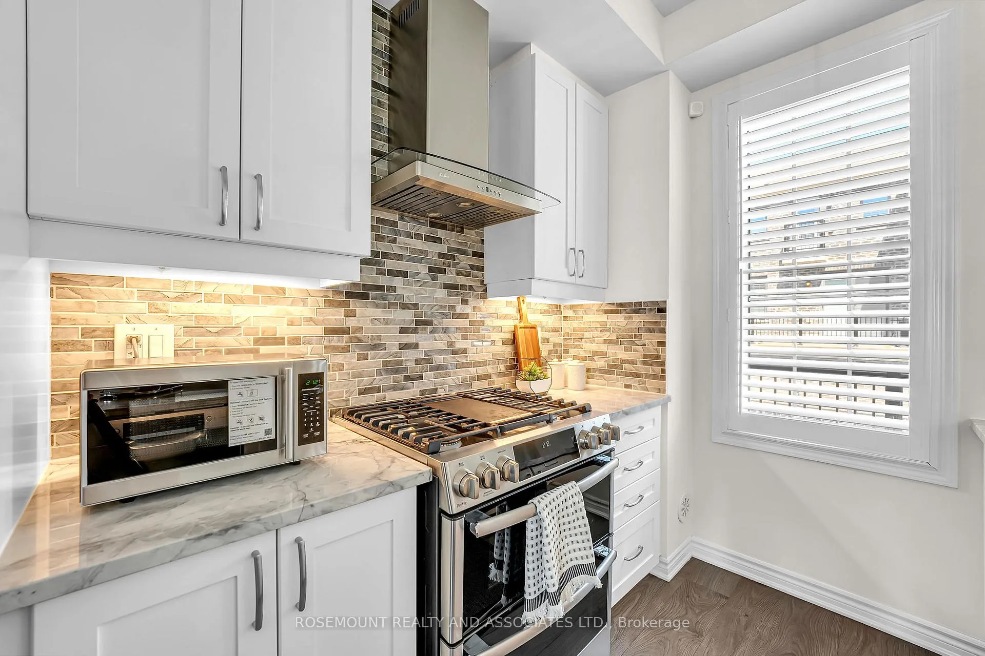 Photo 25 of 52 Fiesta Way, Whitby, Rural Whitby — HOMEH