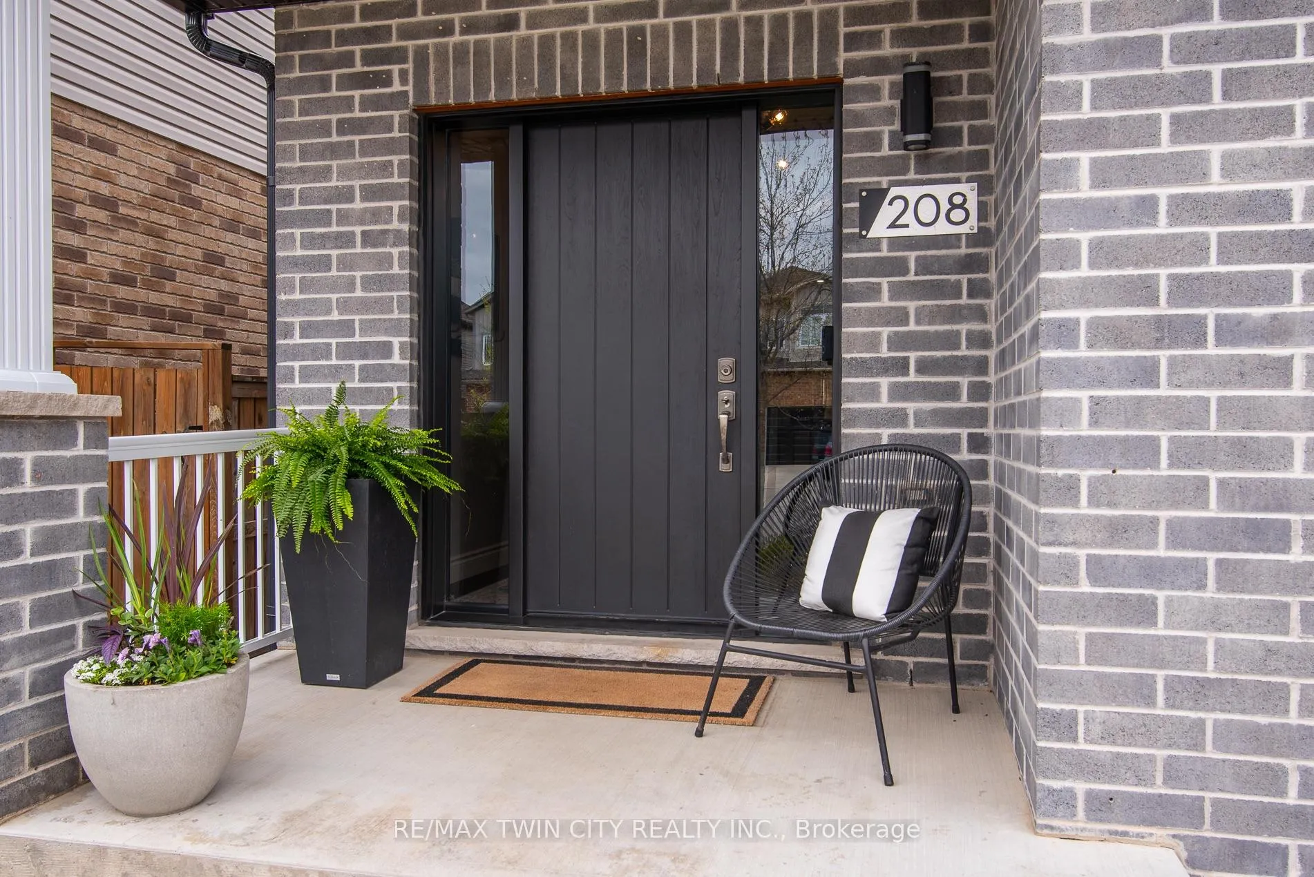 Photo 1 of 208 Birkinshaw Road, Cambridge, Christopher-Champlain — HOMEH
