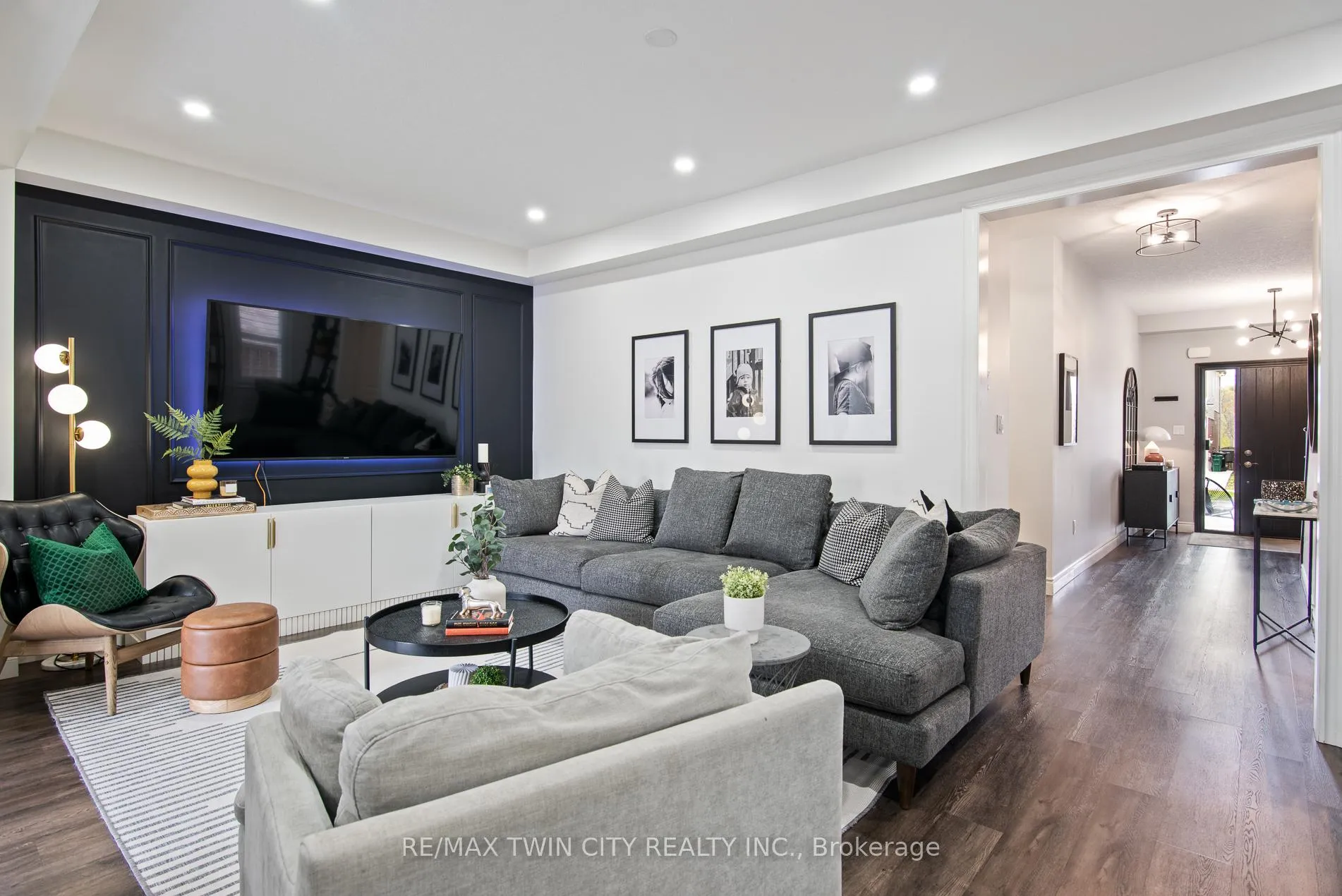 Photo 9 of 208 Birkinshaw Road, Cambridge, Christopher-Champlain — HOMEH
