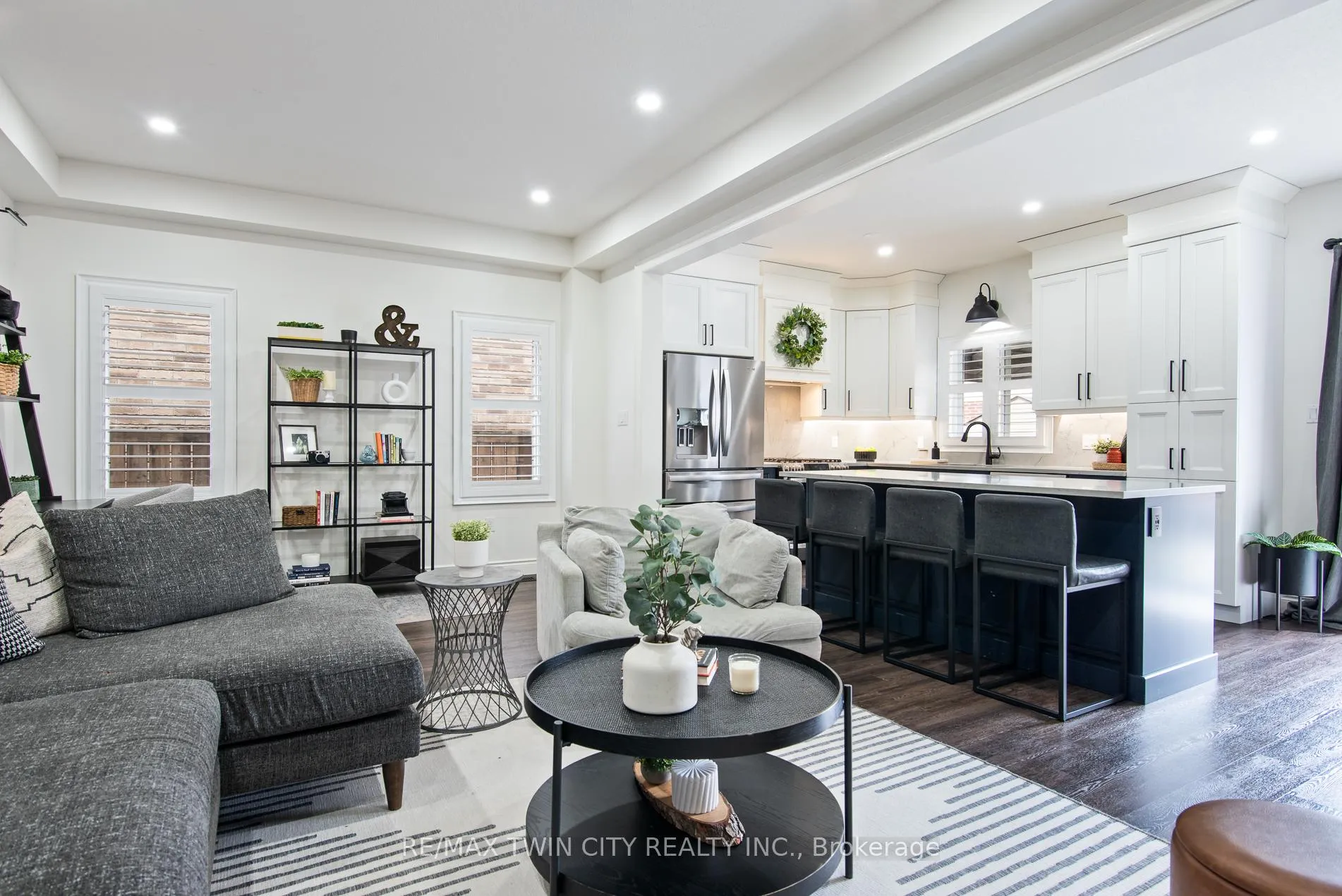 Photo 13 of 208 Birkinshaw Road, Cambridge, Christopher-Champlain — HOMEH