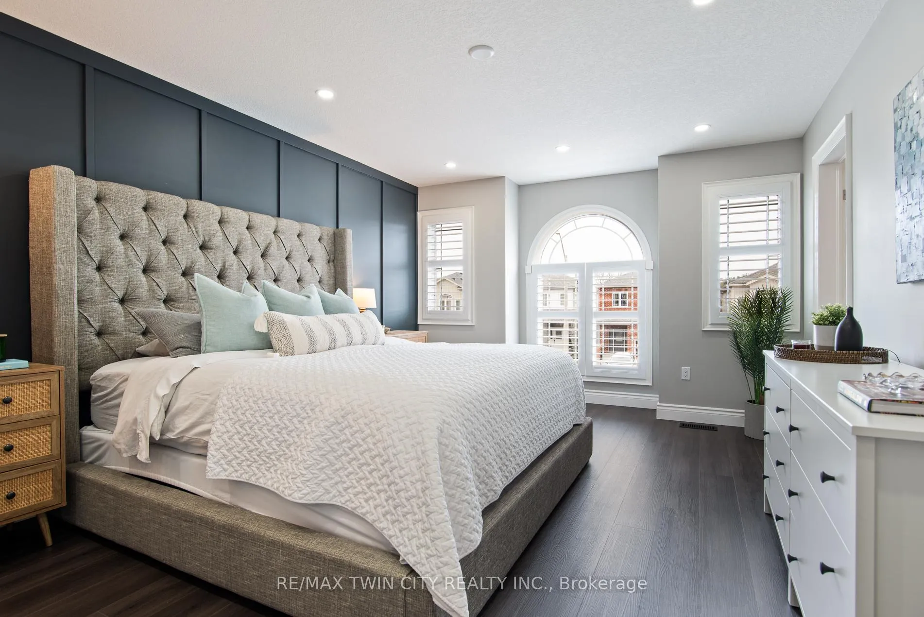 Photo 25 of 208 Birkinshaw Road, Cambridge, Christopher-Champlain — HOMEH