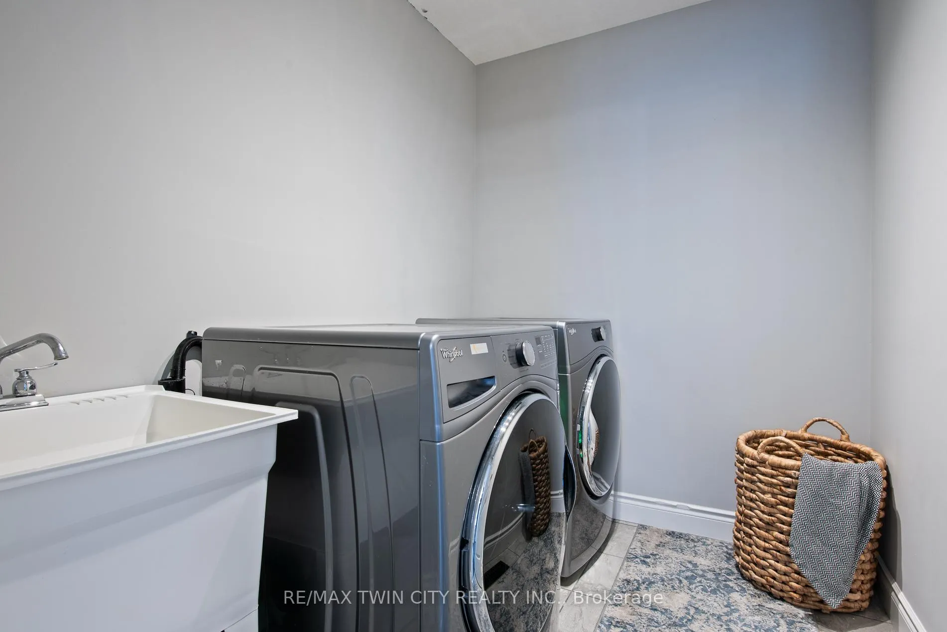 Photo 38 of 208 Birkinshaw Road, Cambridge, Christopher-Champlain — HOMEH