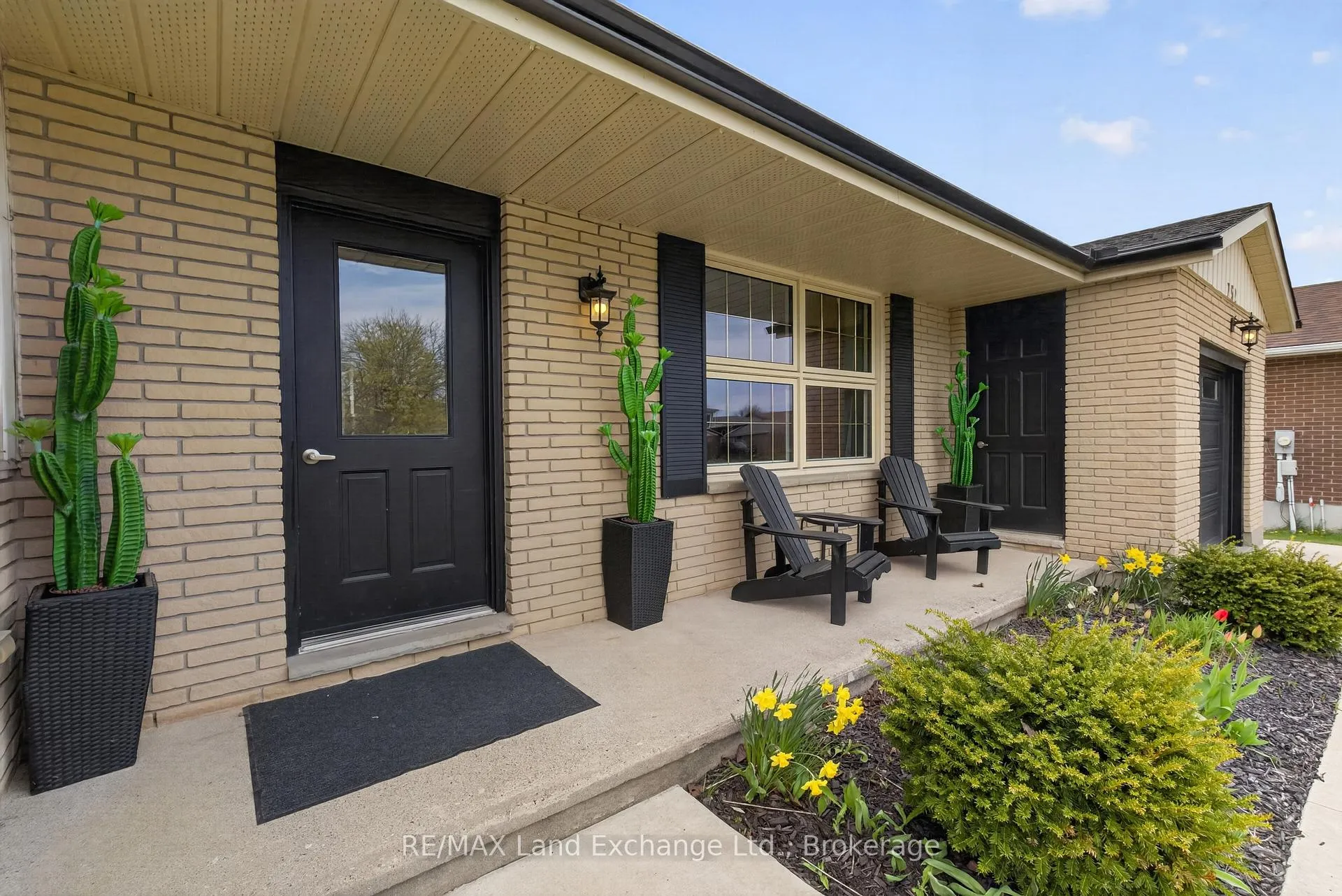 Photo 3 of 752 Palmateer Drive, Kincardine — HOMEH