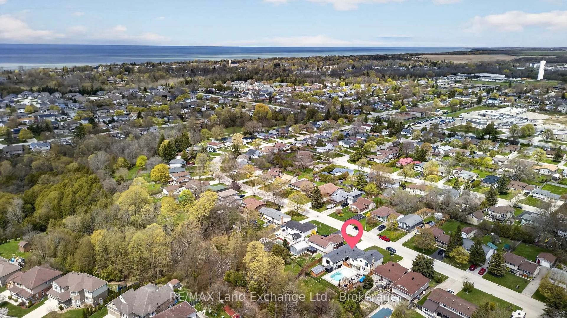 Photo 6 of 752 Palmateer Drive, Kincardine — HOMEH