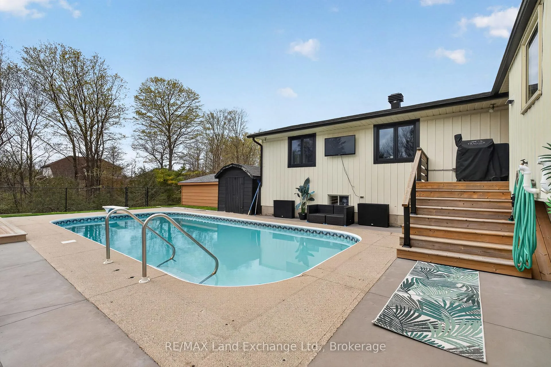 Photo 37 of 752 Palmateer Drive, Kincardine — HOMEH