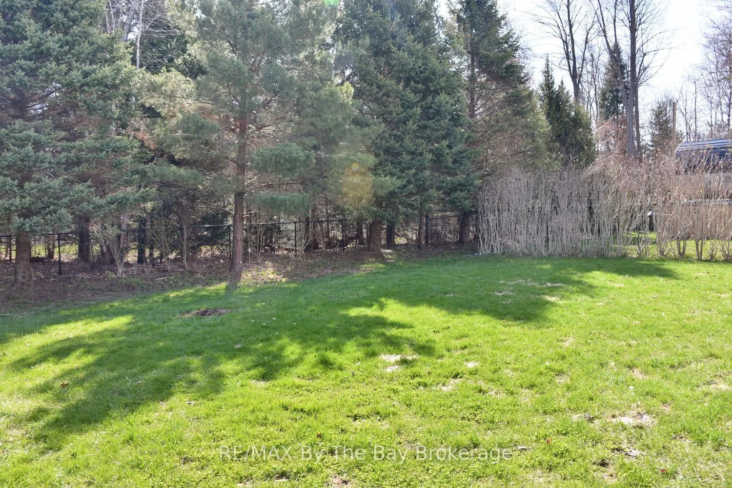 Photo 6 of 21 Northwood Drive, Wasaga Beach — HOMEH