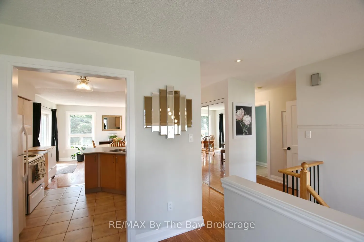 Photo 12 of 21 Northwood Drive, Wasaga Beach — HOMEH