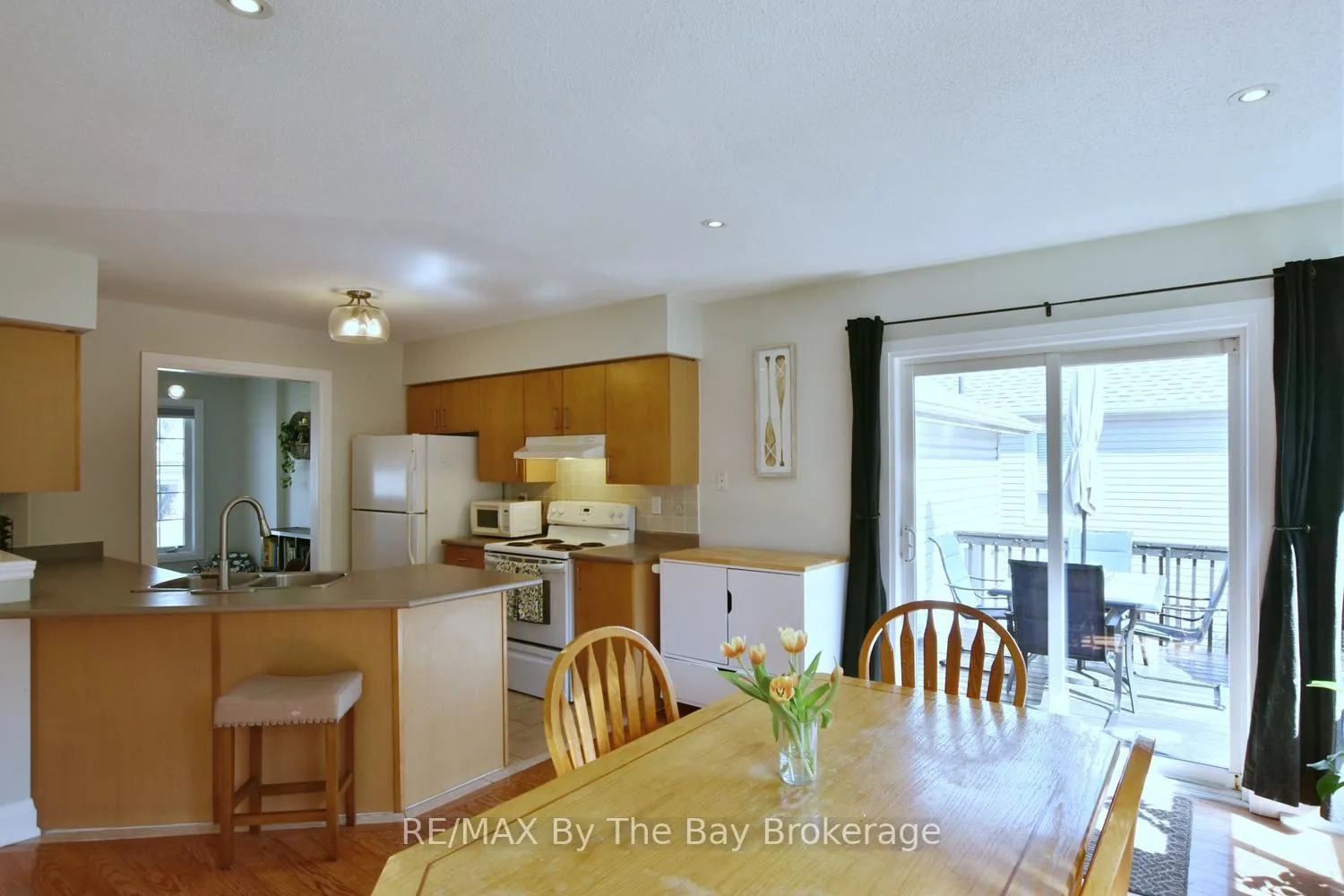 Photo 19 of 21 Northwood Drive, Wasaga Beach — HOMEH