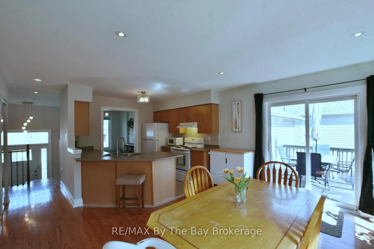 Photo 20 of 21 Northwood Drive, Wasaga Beach — HOMEH