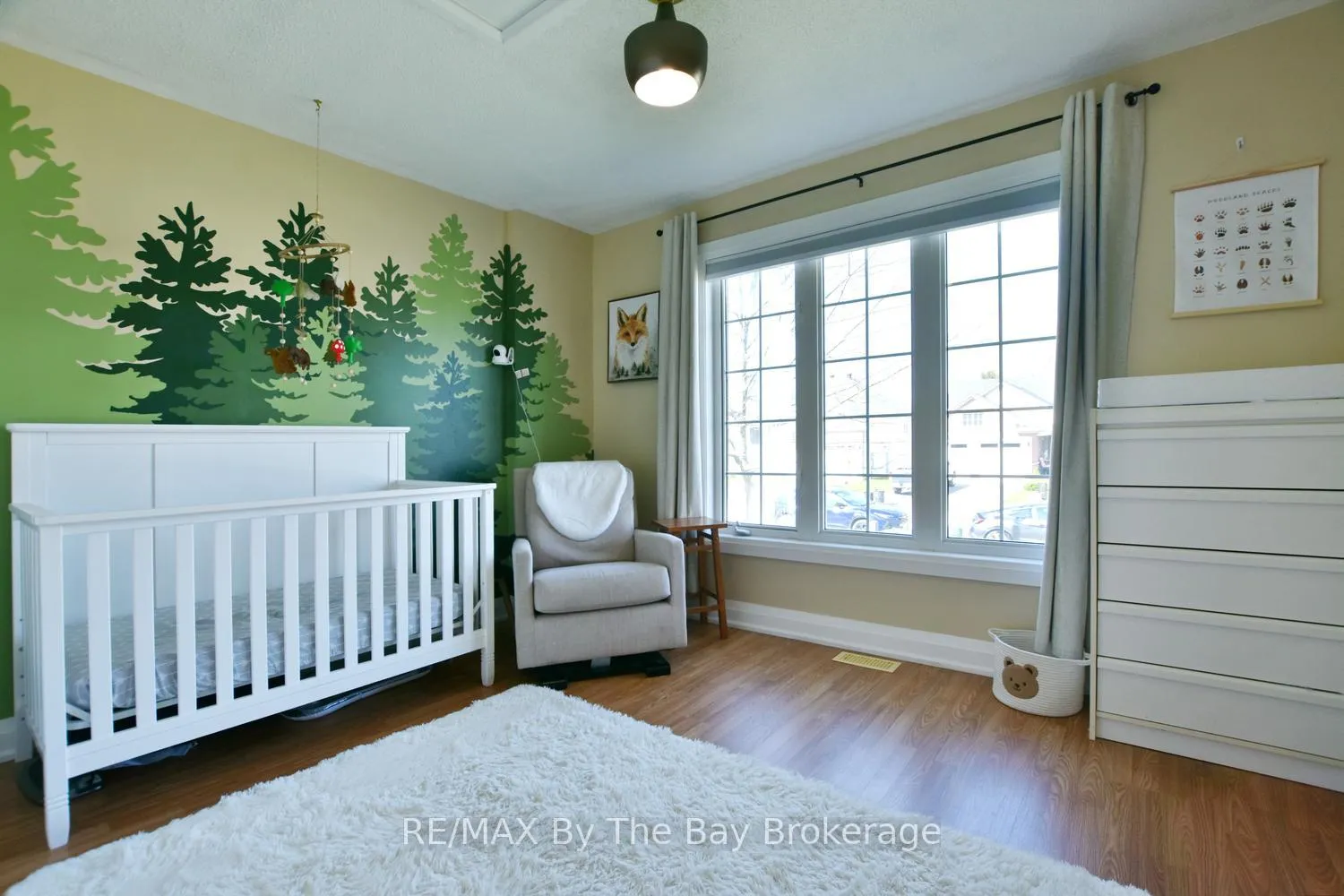 Photo 25 of 21 Northwood Drive, Wasaga Beach — HOMEH