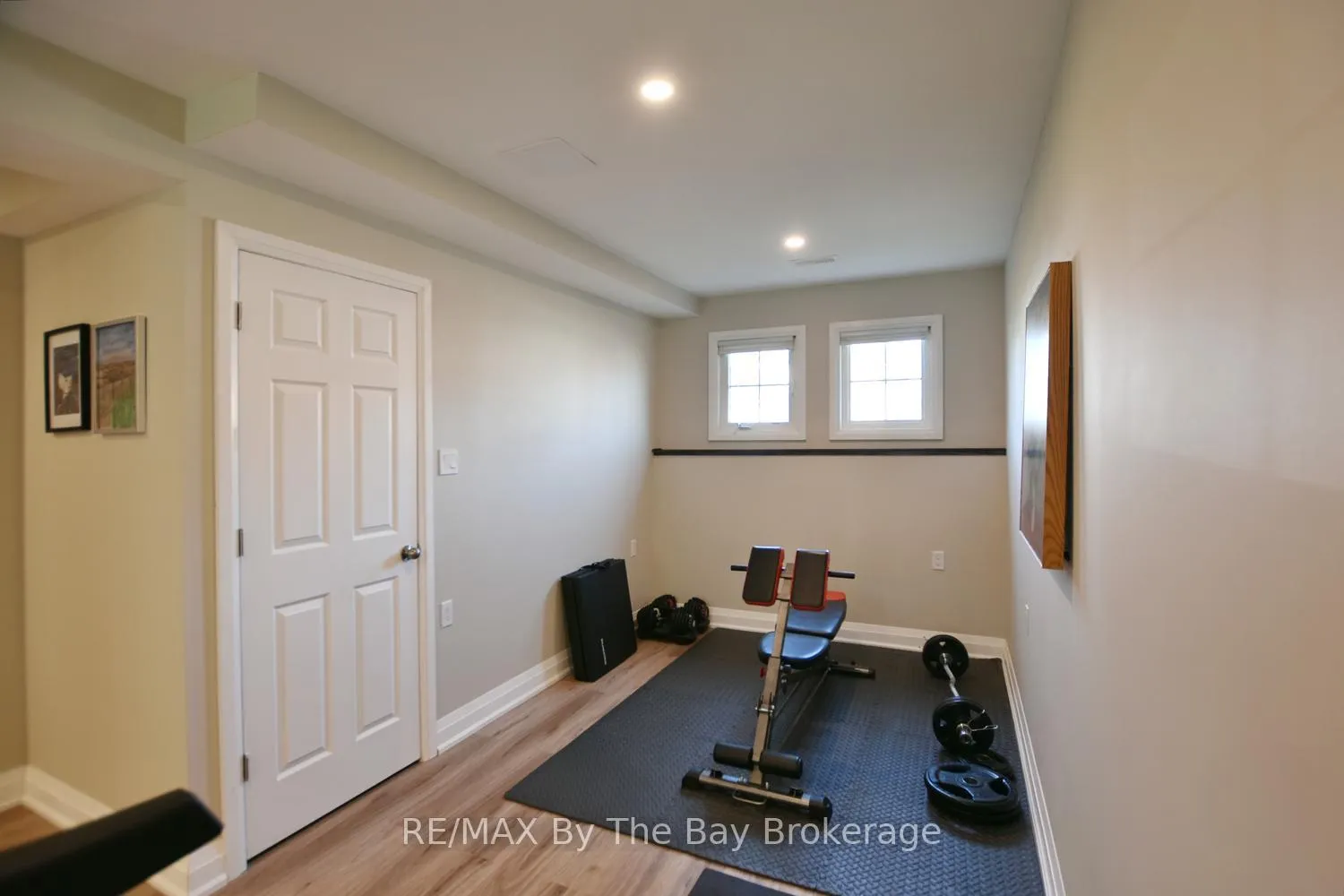 Photo 31 of 21 Northwood Drive, Wasaga Beach — HOMEH