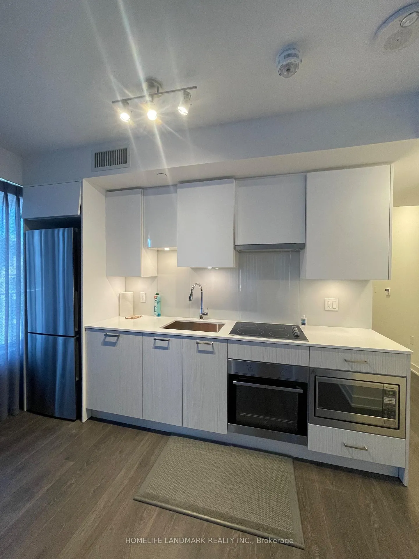 Photo 12 of Unit 2209, 99 Broadway Avenue, Toronto, Mount Pleasant West — HOMEH