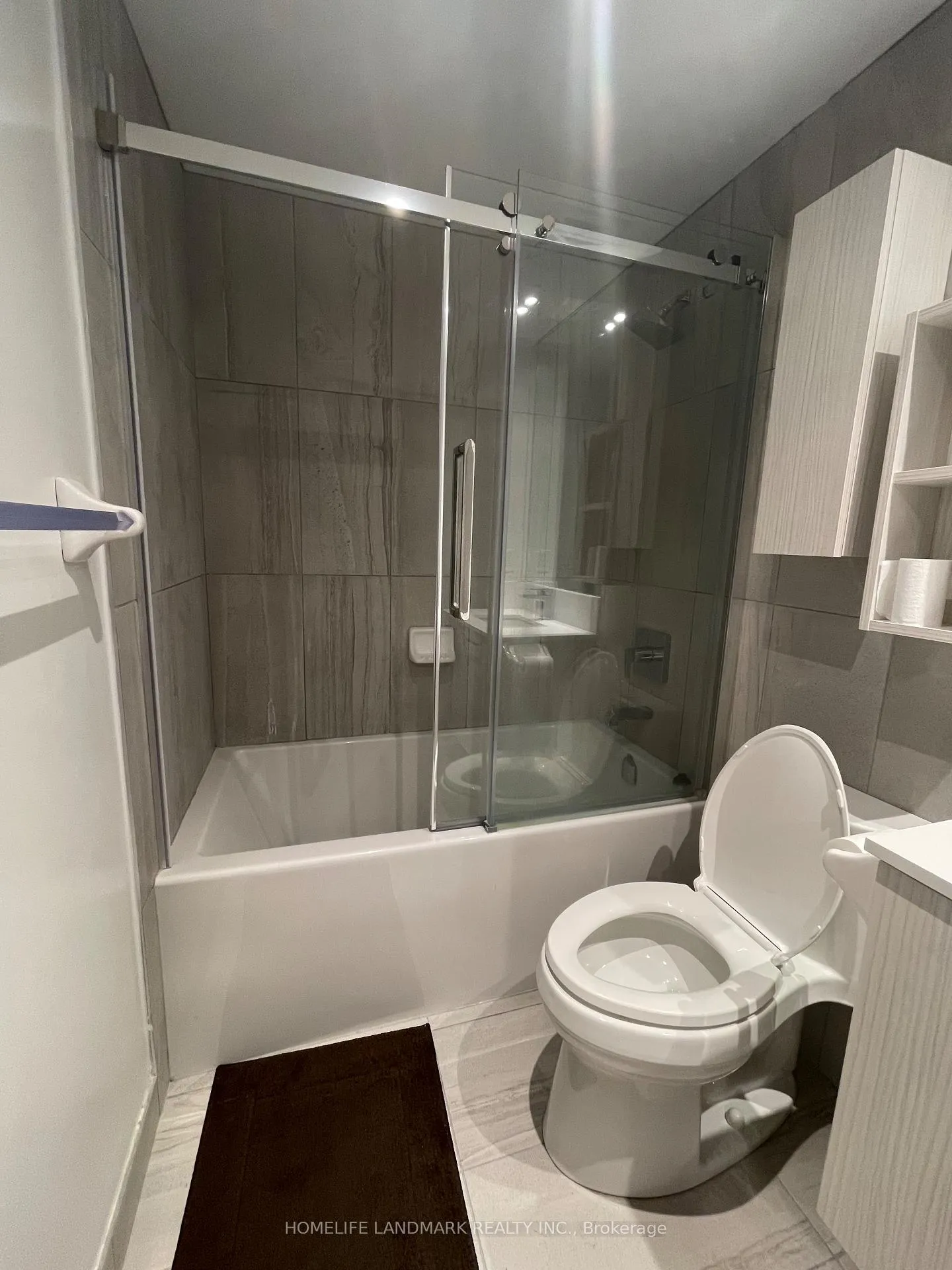 Photo 16 of Unit 2209, 99 Broadway Avenue, Toronto, Mount Pleasant West — HOMEH