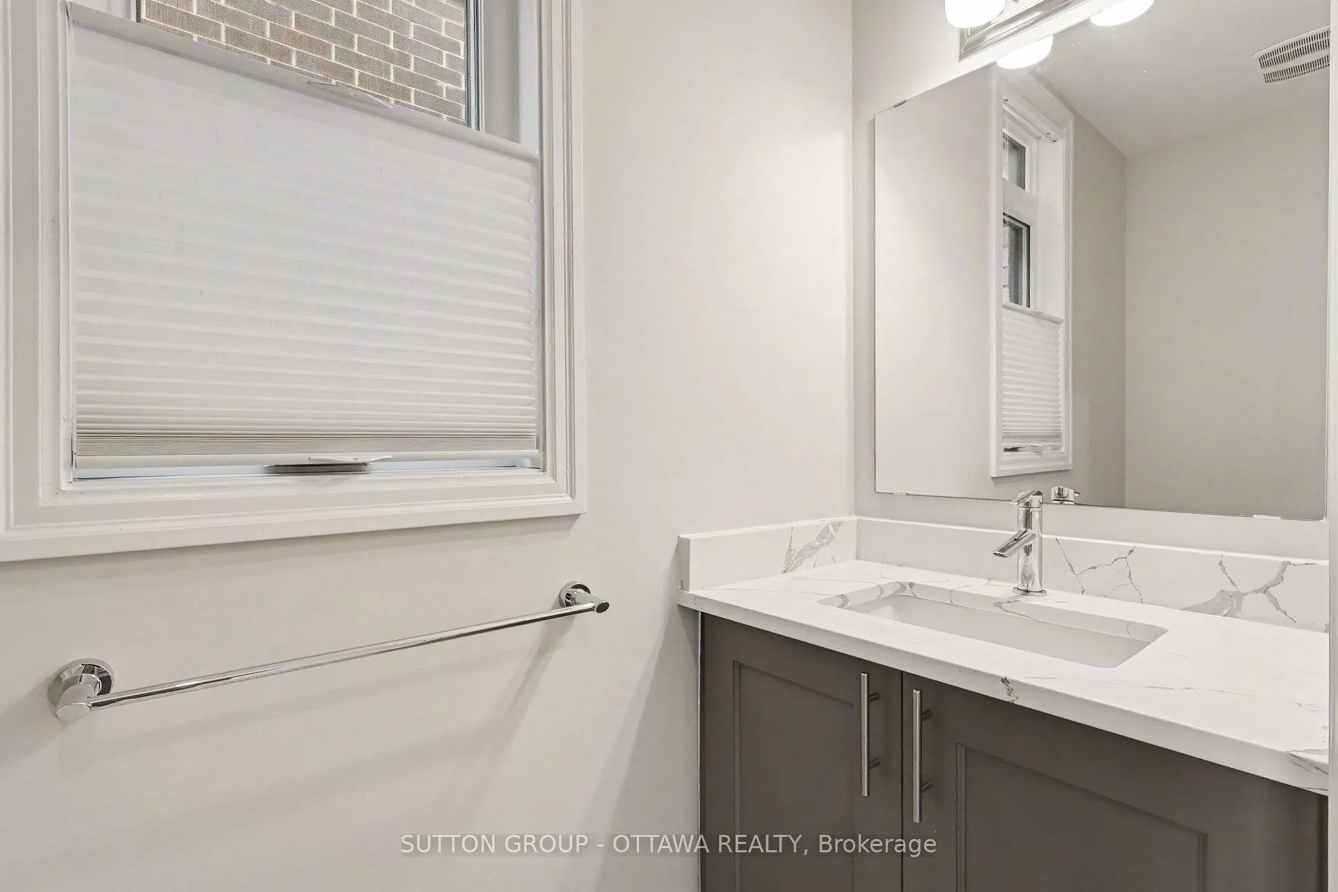 Photo 6 of 329 Lysander Place, Ottawa, CFB Rockcliffe and Area — HOMEH