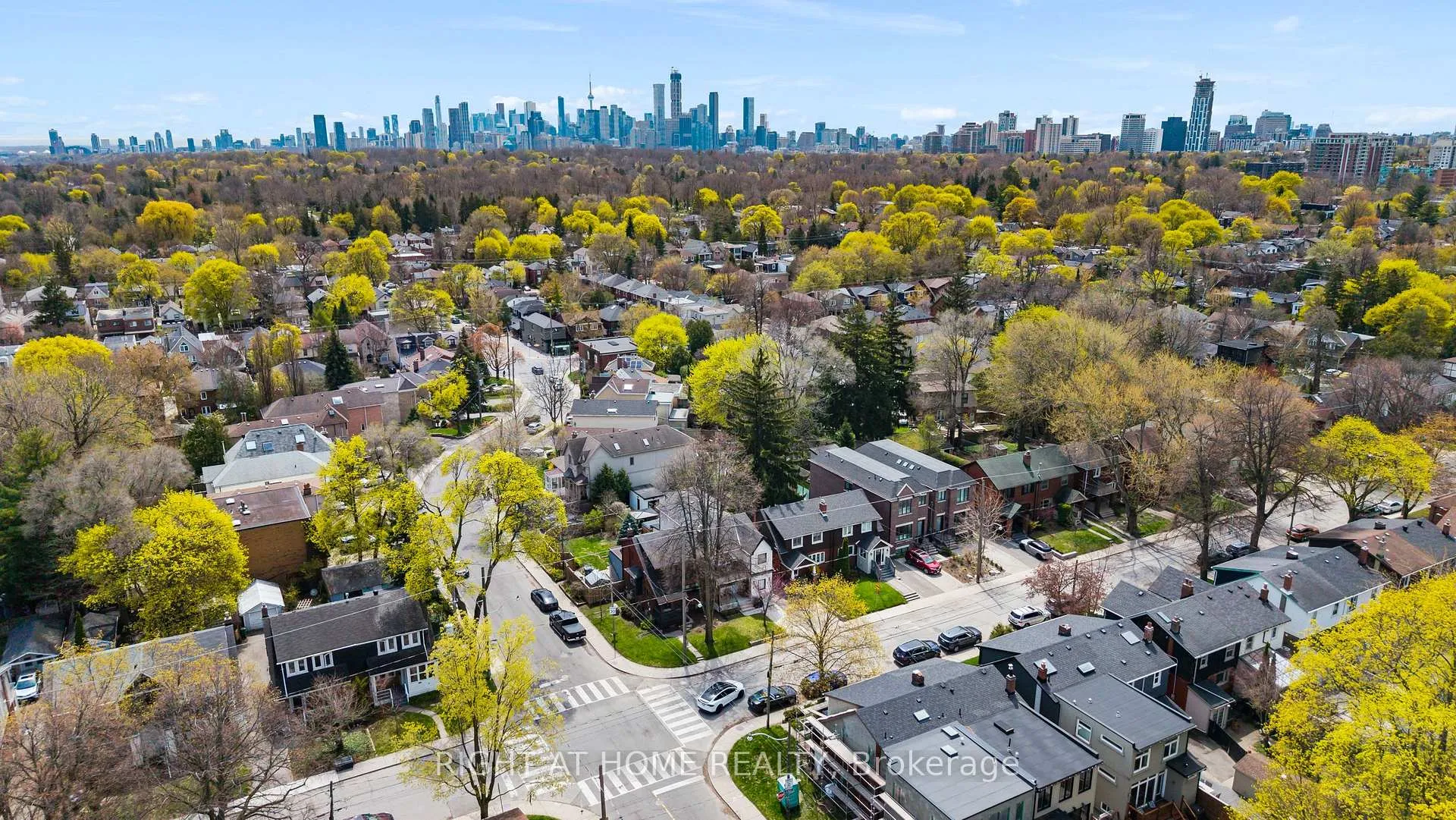Photo 4 of 593 Millwood Road, Toronto, Mount Pleasant East — HOMEH