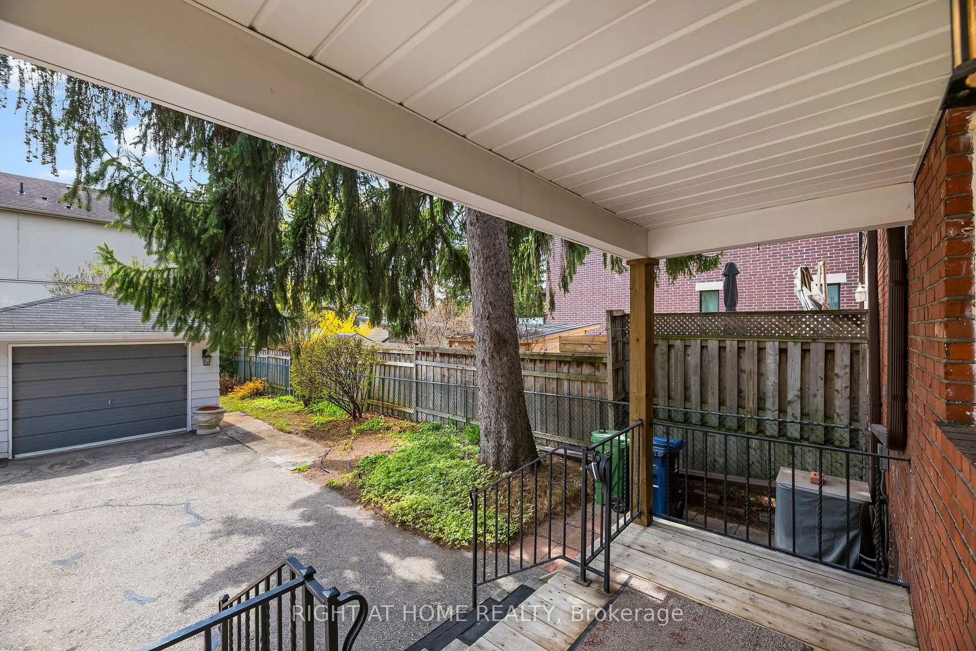 Photo 11 of 593 Millwood Road, Toronto, Mount Pleasant East — HOMEH