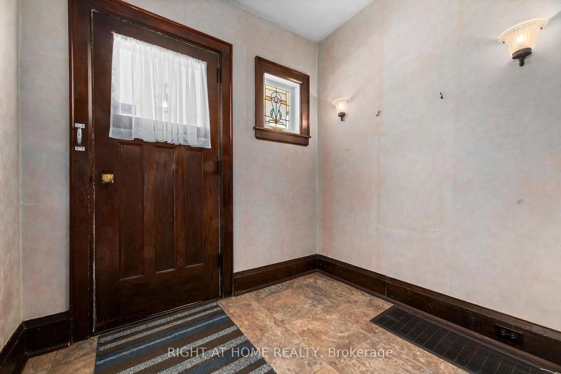 Photo 12 of 593 Millwood Road, Toronto, Mount Pleasant East — HOMEH