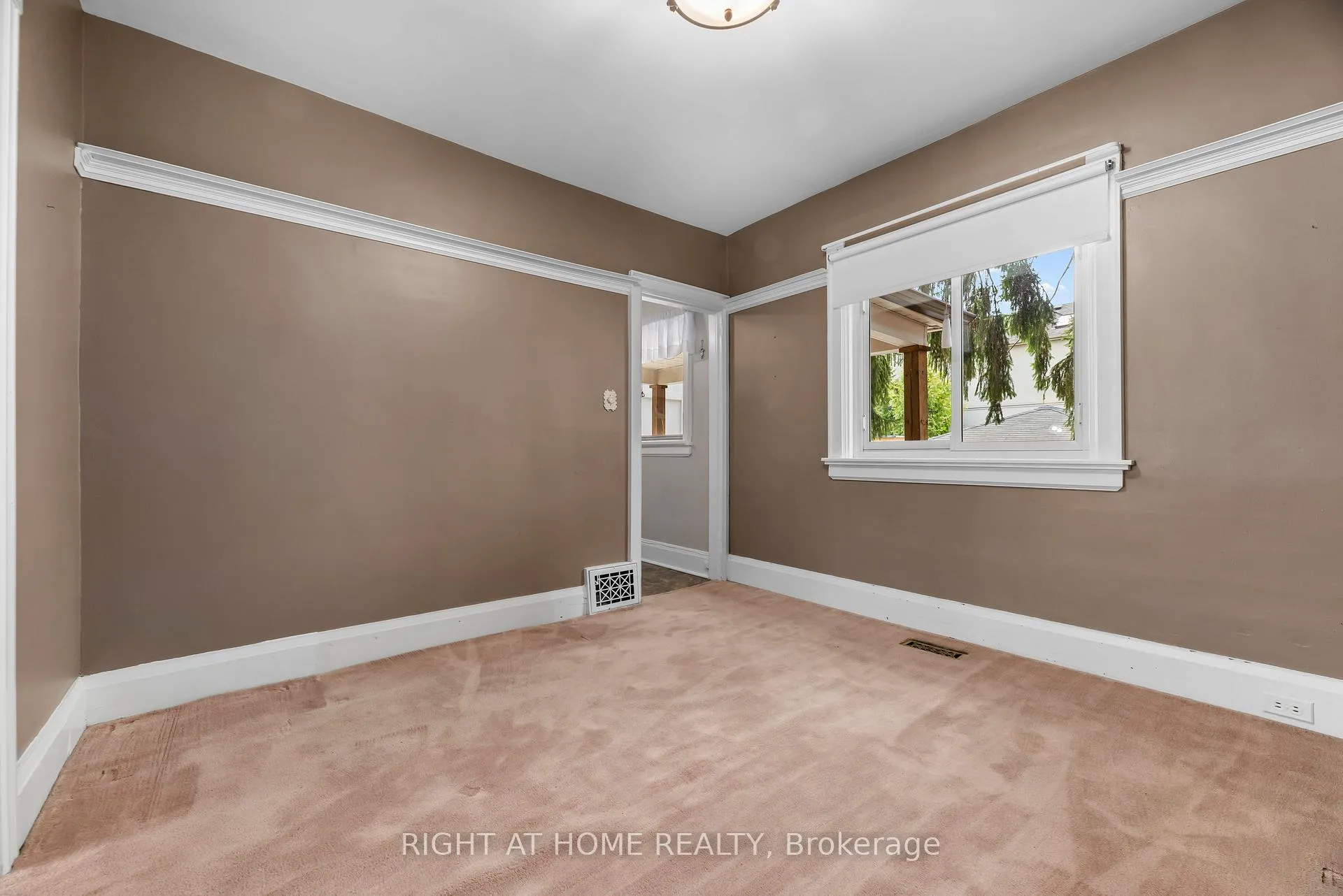 Photo 17 of 593 Millwood Road, Toronto, Mount Pleasant East — HOMEH