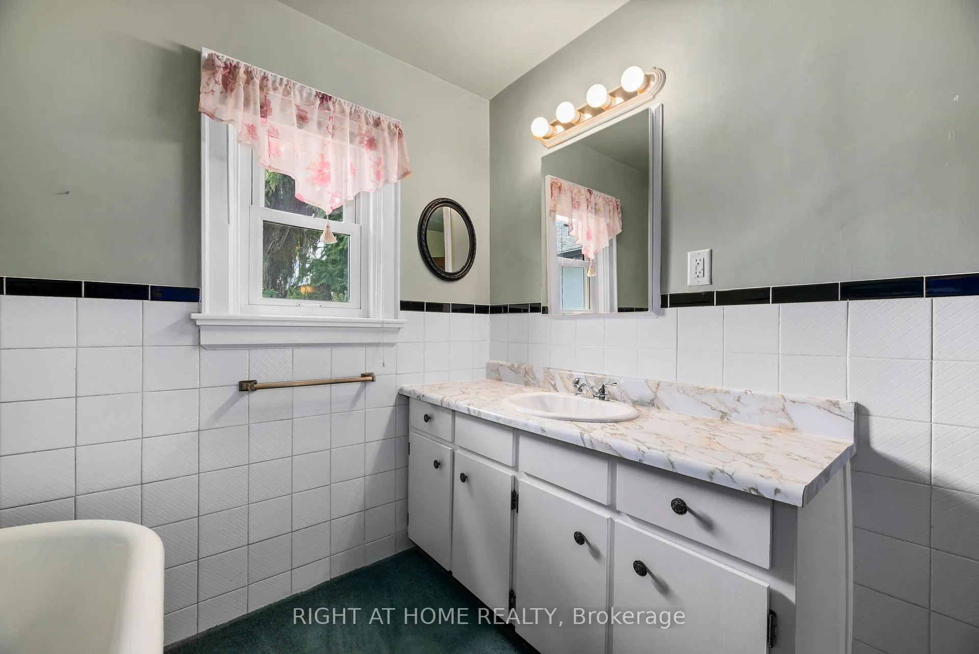 Photo 30 of 593 Millwood Road, Toronto, Mount Pleasant East — HOMEH