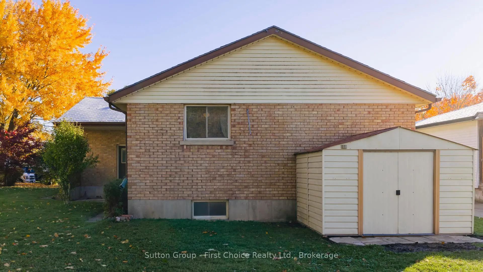Photo 5 of 8 Dunsford Crescent, St. Marys — HOMEH