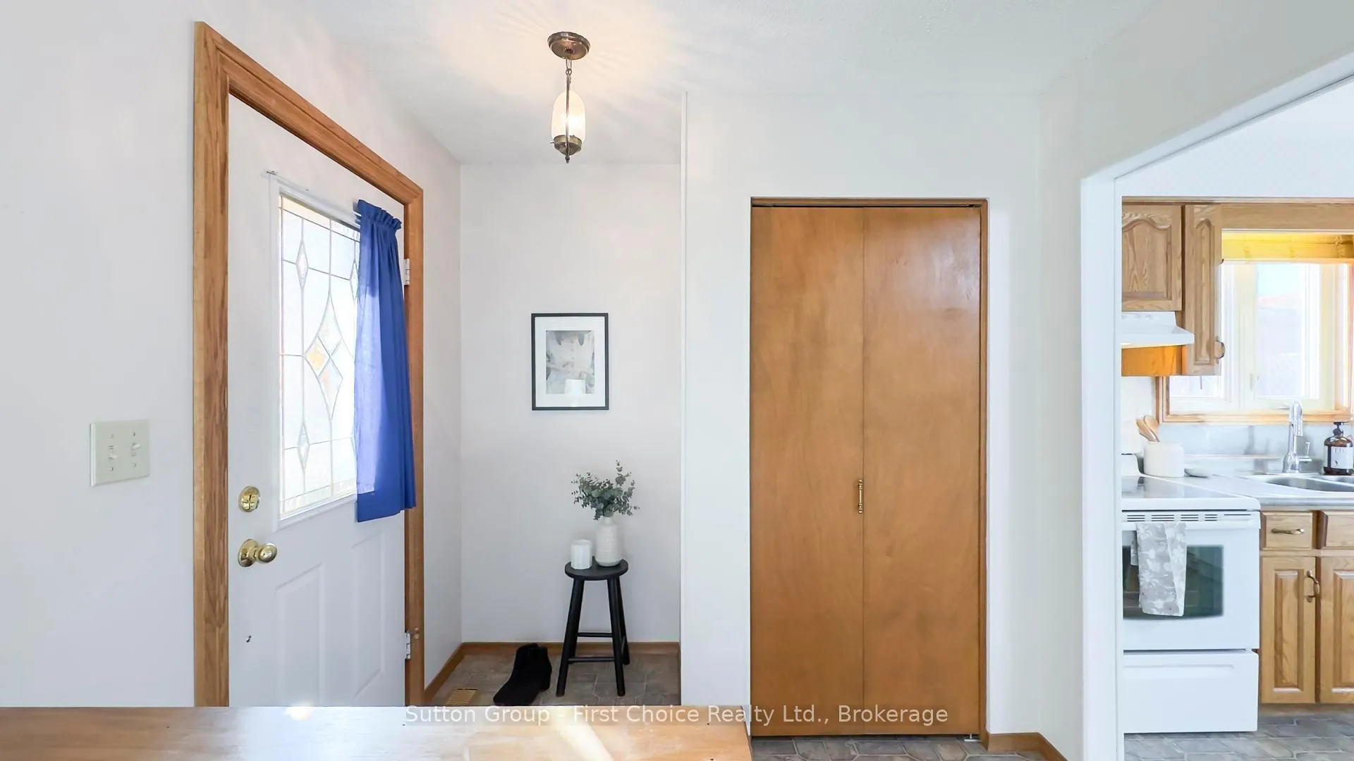 Photo 7 of 8 Dunsford Crescent, St. Marys — HOMEH