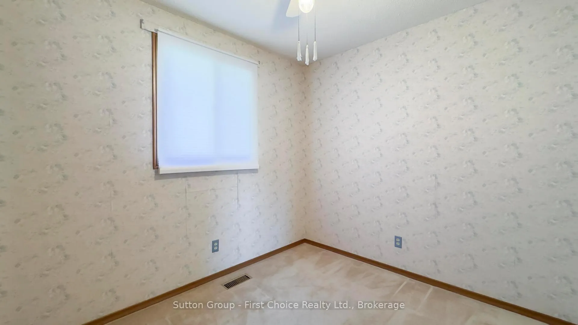 Photo 23 of 8 Dunsford Crescent, St. Marys — HOMEH